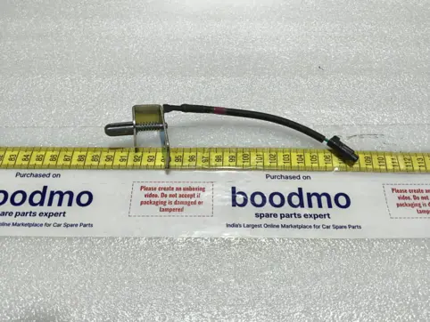 SWITCH ASSYHOOD: MARUTI SUZUKI 37225M79M00 -compatibility