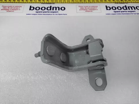 HINGE, REAR DOOR LOWER RH: MARUTI SUZUKI 69430M60M00