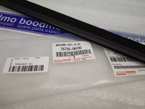 MOULDING ASSY, FRONT DOOR BELT, LH: Toyota / Lexus 75720-0K010