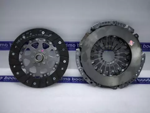 KIT CLUTCH COVER & DISC ASSY DMF: MAHINDRA 0801C005KT -compatibility,  features, prices. boodmo