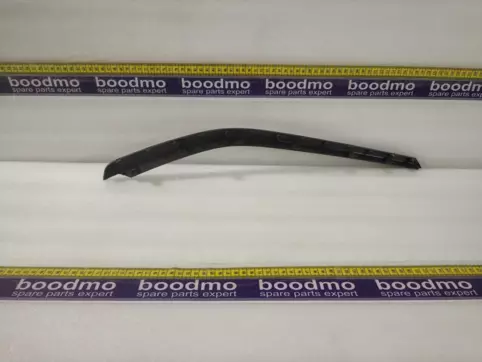 GARNISH,FR DOOR TRIM,L: MARUTI SUZUKI 83727M66T10-QMC