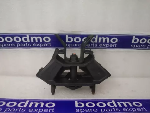 MAHINDRA BOLERO Engine Bracket in India | Car parts price list