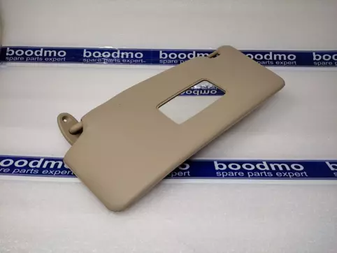 ランドローバーSEÑOR BARBO ドアカード（ベージュ） フロントドア用 ASSY SUNVISOR -RHD(SAHARA BEIGE) LH: TATA 540181100109
