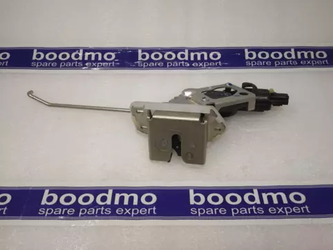 LATCH ASSY BACK DOOR: MARUTI SUZUKI 82510M83K11 -compatibility