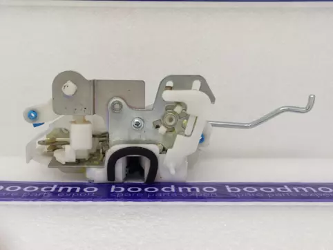 LATCH ASSY REAR DOOR R: MARUTI SUZUKI 82301M59K52 -compatibility