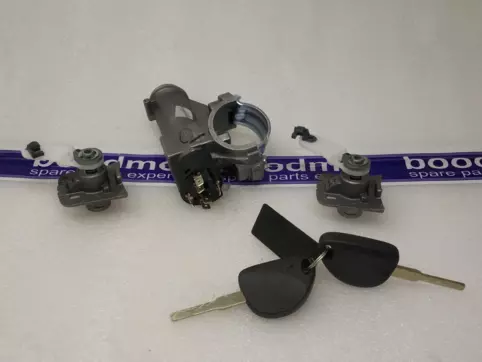 KIT IGNITION SWITCH WITHOUT IMMOBILIZER: MAHINDRA S0114A000111N