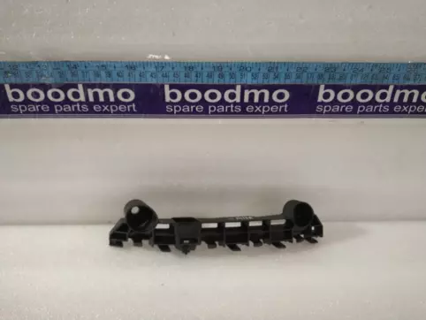 HOLDER,FR BUMPER SIDE,RH: MARUTI SUZUKI 71731M76T00 -compatibility