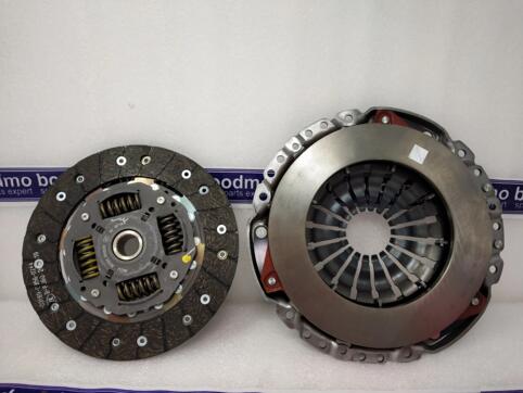 Clutch Kit: Nissan/Infiniti/Renault 302058324R -compatibility, features ...