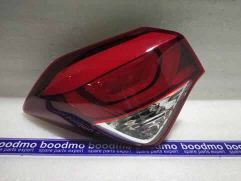 i20 sportz tail light price