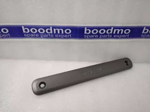 BEZEL BRANDING FRT DOOR LH: MAHINDRA 2303BW500140A -compatibility