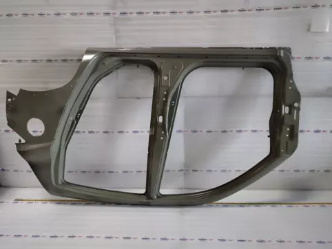 PANEL BODY SIDE OUTER LH H & H+: MAHINDRA 0101EAZ01850NA