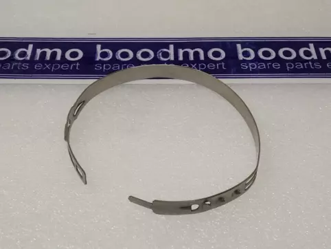 CLAMP, BOOT BIG: MARUTI SUZUKI 44121M68P00 -compatibility