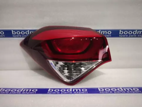 Hyundai i20 deals rear light cover