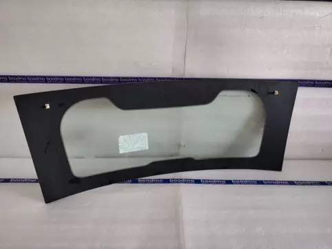 GLASS BACK DOOR TINTED BASE MAHINDRA 0111E 0210N compatibility