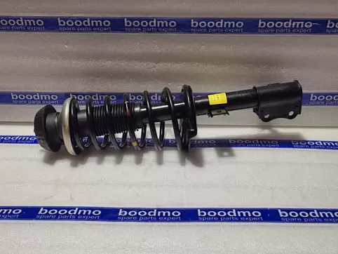Front Suspension Strut Assembly Right: Mark Xtralife SGM0-101 