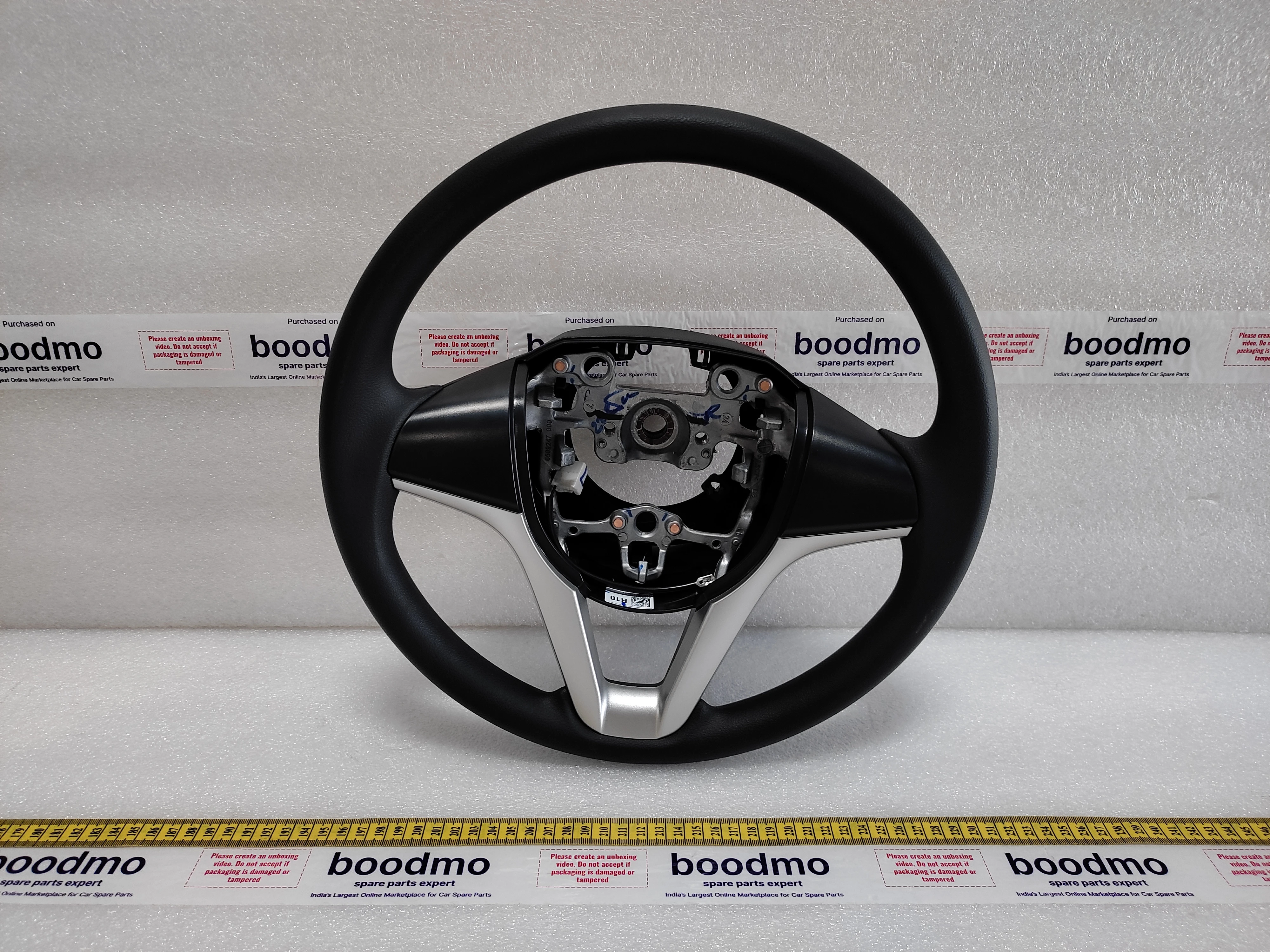 WHEEL ASSY, STEERING(BLACK/SILVER): MARUTI SUZUKI 48110M69R10-GJL
