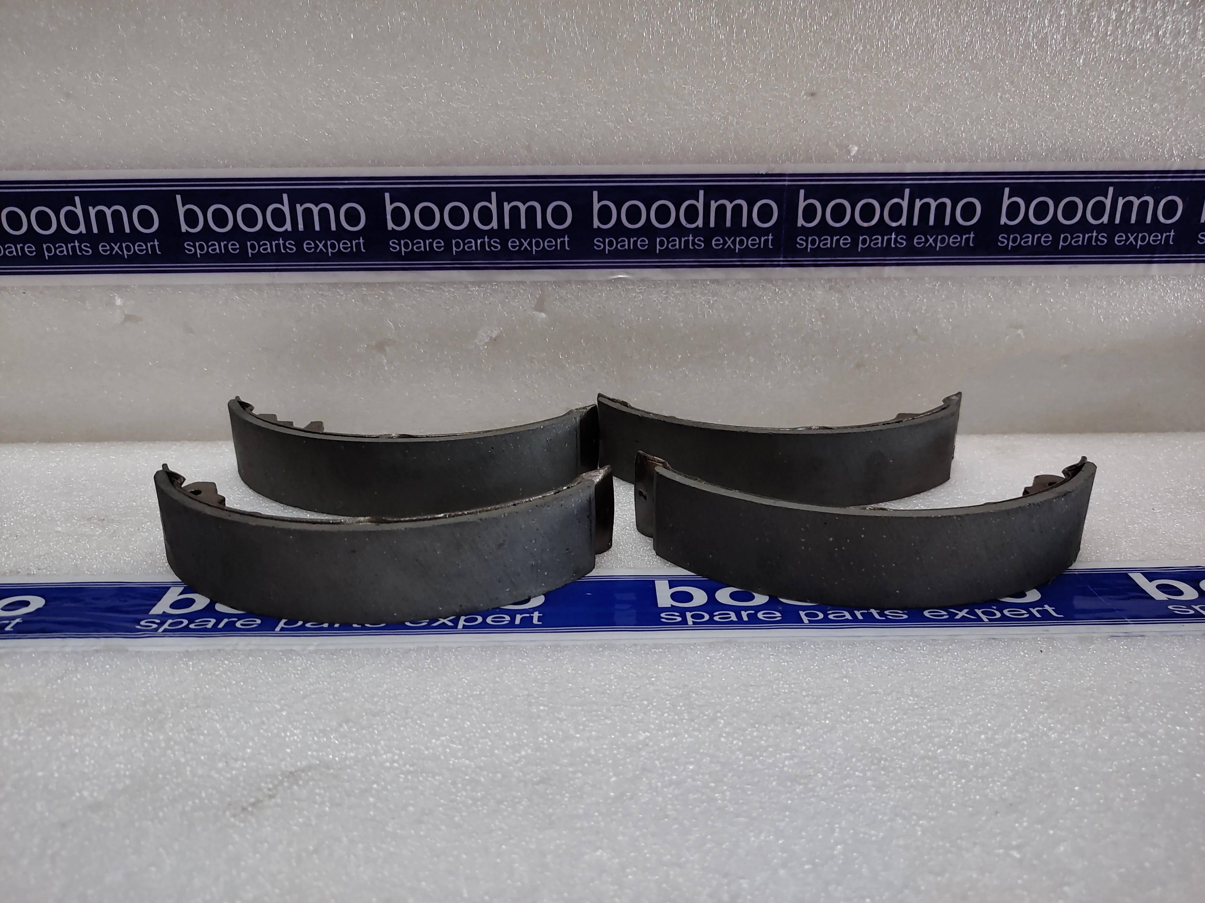 Rear Brake Shoe Set: FERODO FSB4201QS -compatibility, features