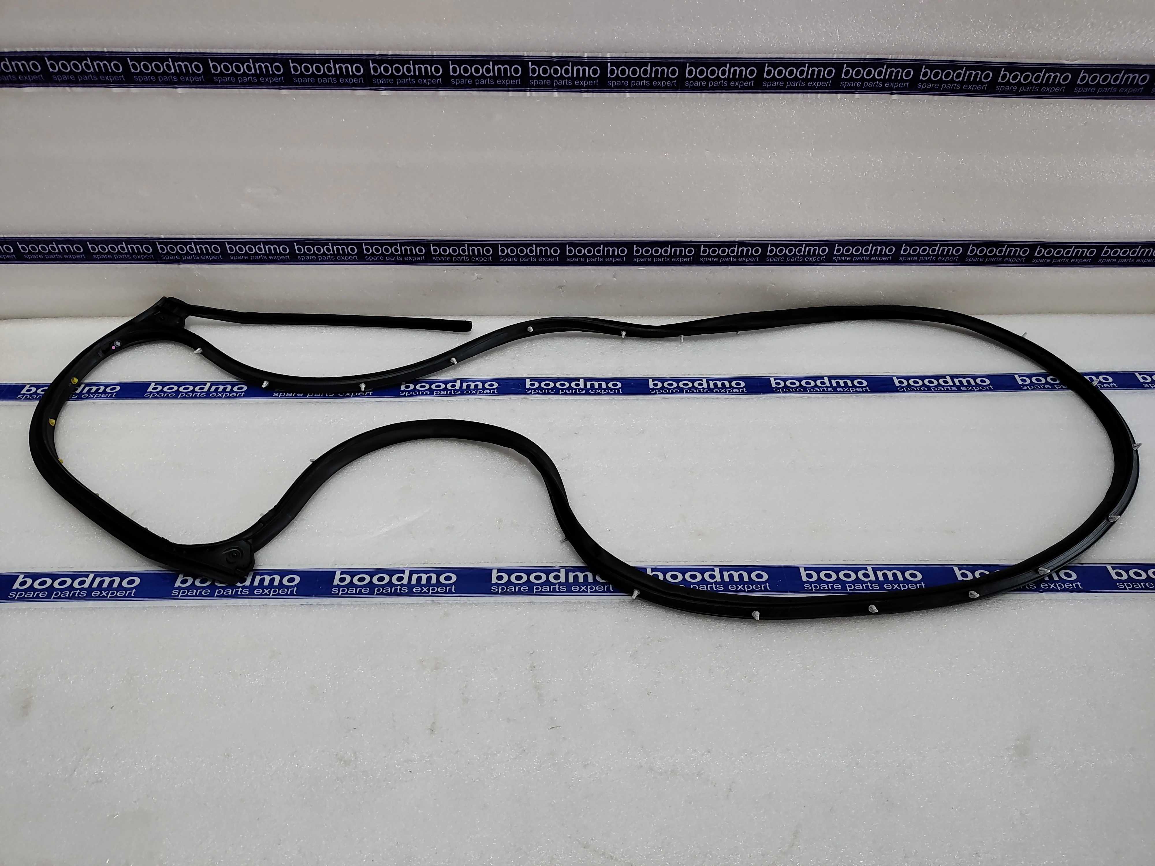 WEATHERSTRIP, REAR DOOR OPNG RH: MARUTI SUZUKI 84661M82P00