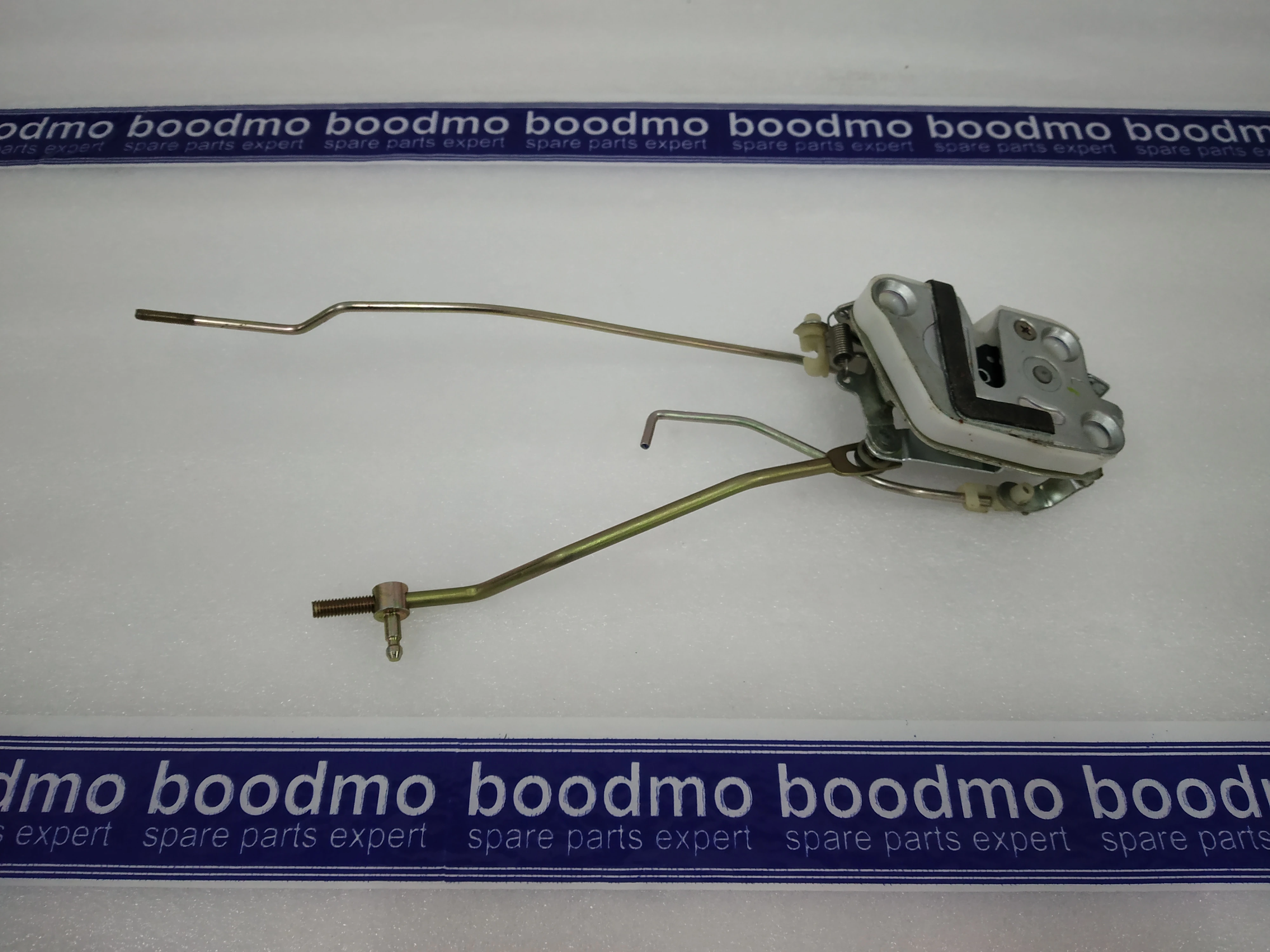 LATCH ASSY FR DR L: MARUTI SUZUKI 82202M84031 -compatibility