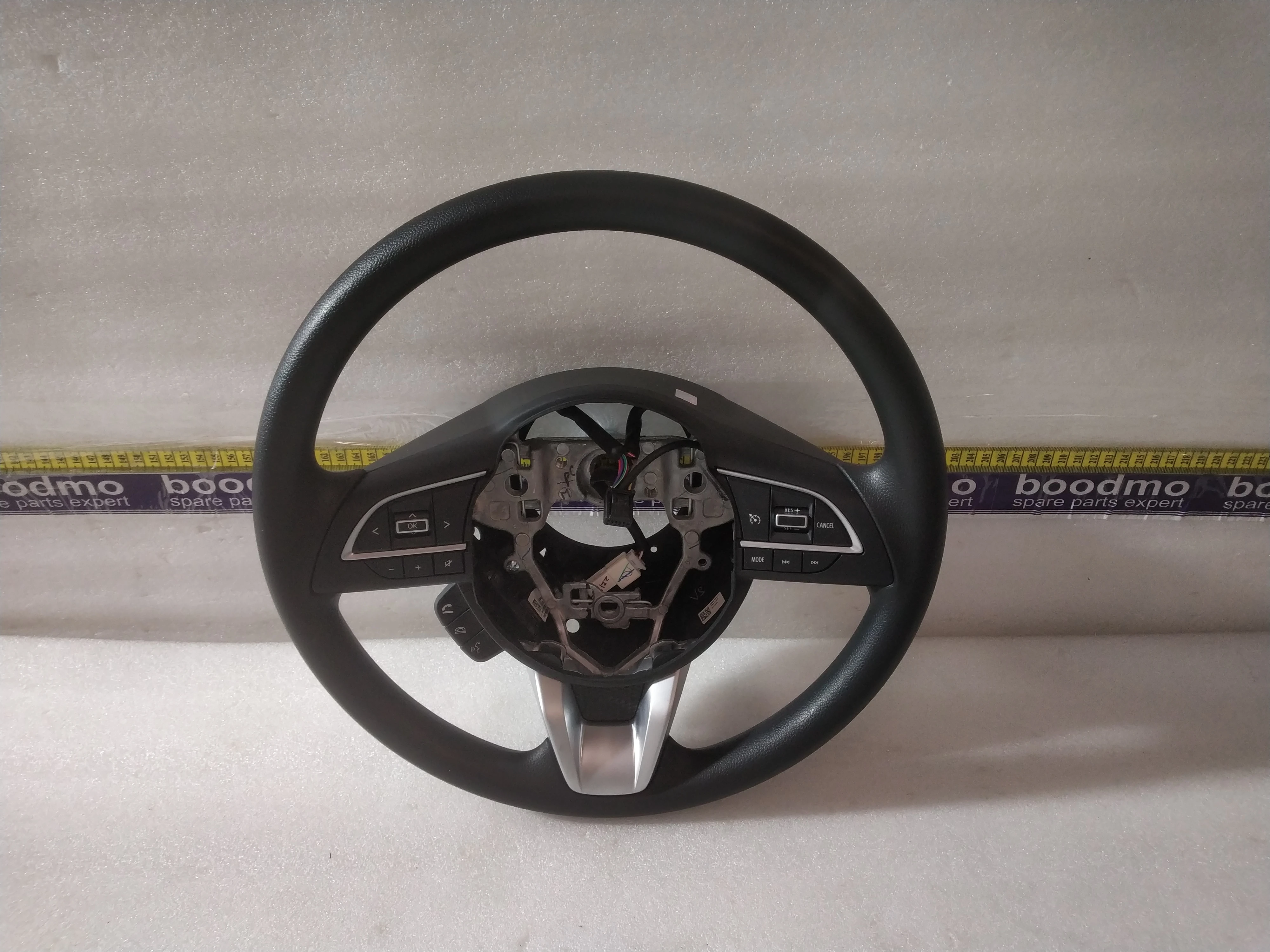 WHEEL ASSY, STEERING (BLACK/CHROME): MARUTI SUZUKI 48110M76T80-HLF