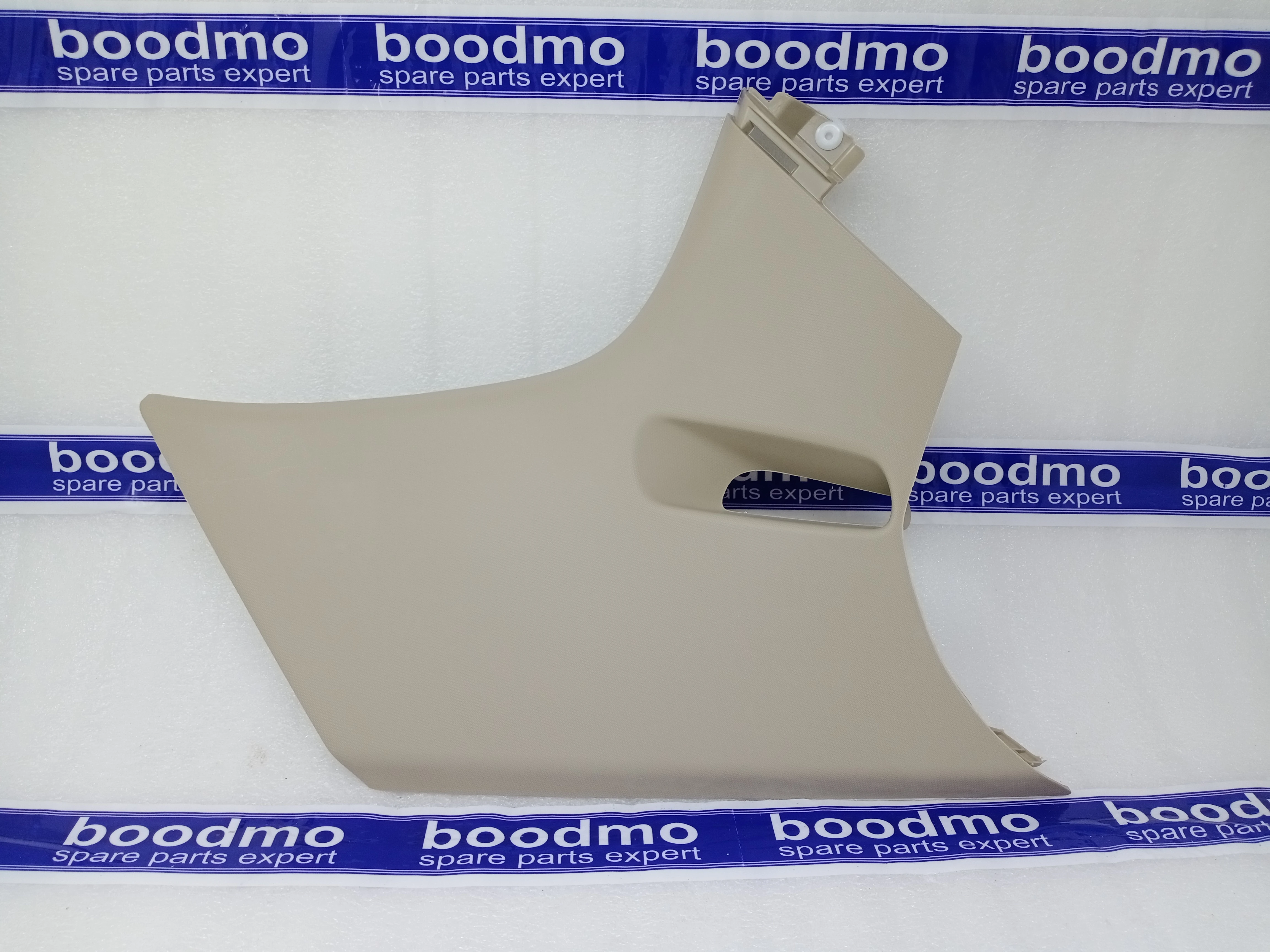 TRIM, QTR INNER UPR LH (BEIGE): MARUTI SUZUKI 76260M75L00-V6N