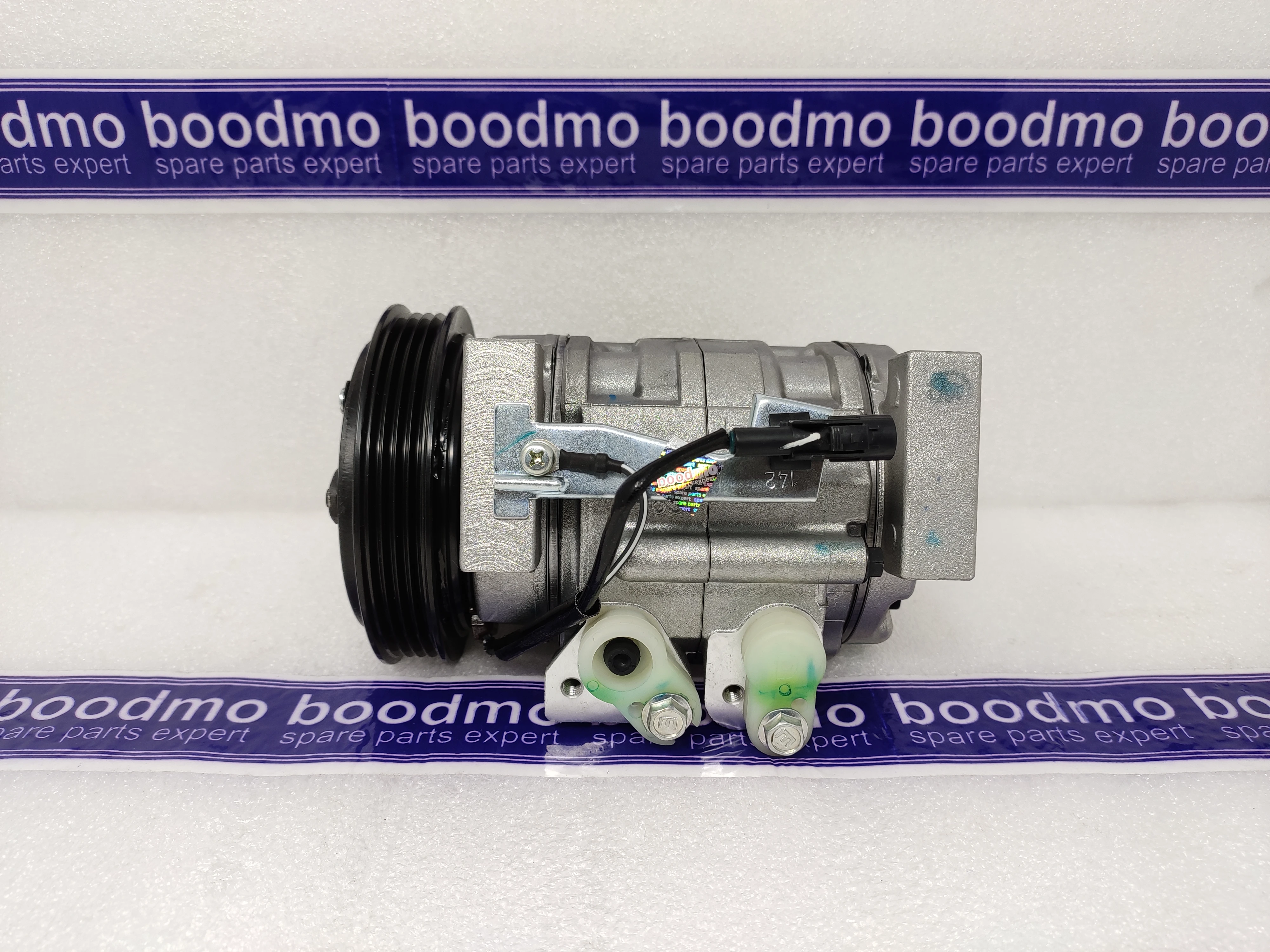 COMPRESSOR ASSY: MARUTI SUZUKI 95200M55K00 -compatibility