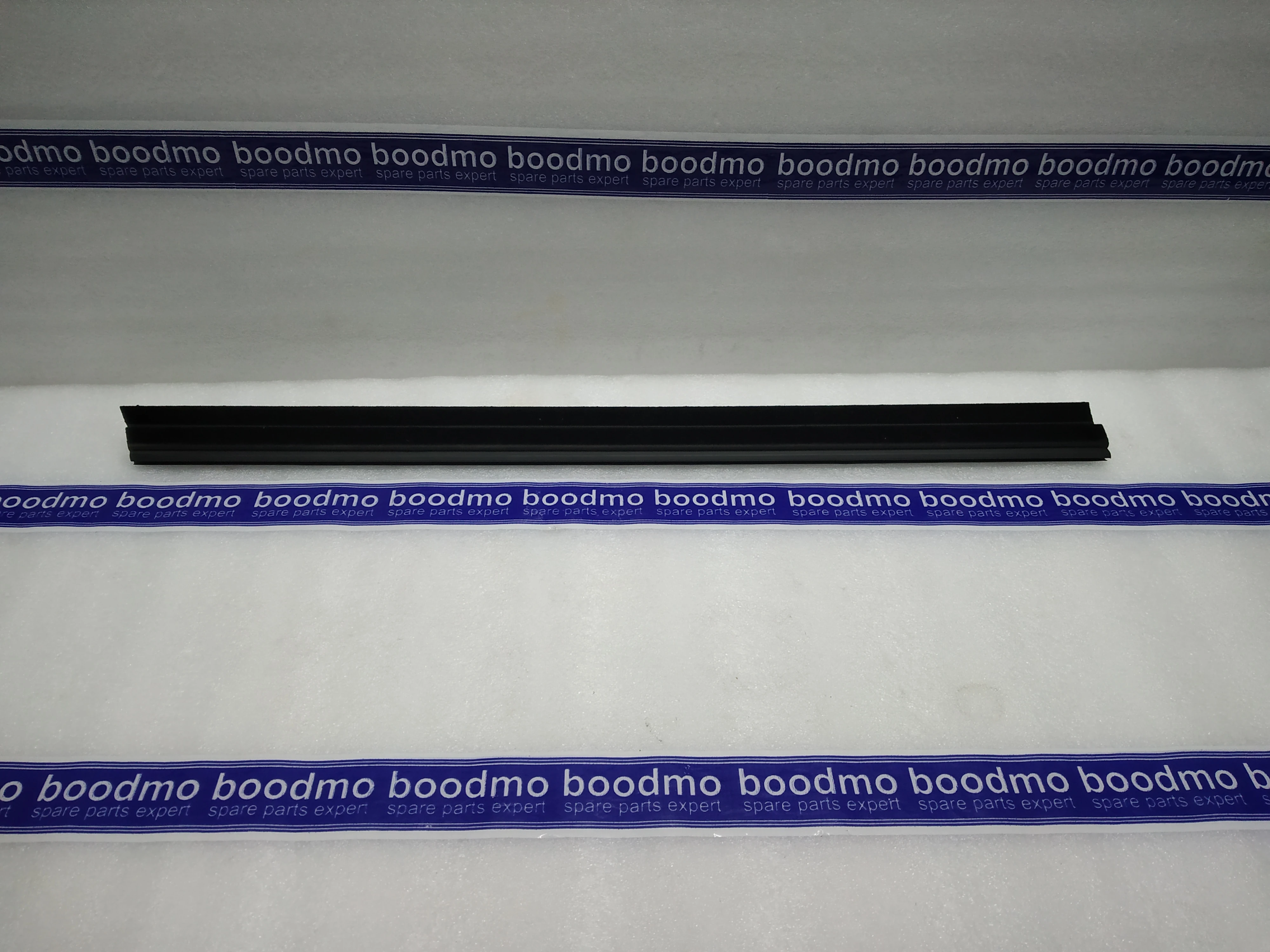 inuemr WEATHERSTRIP DOOR INNNER RH: MARUTI SUZUKI 83851M83K00