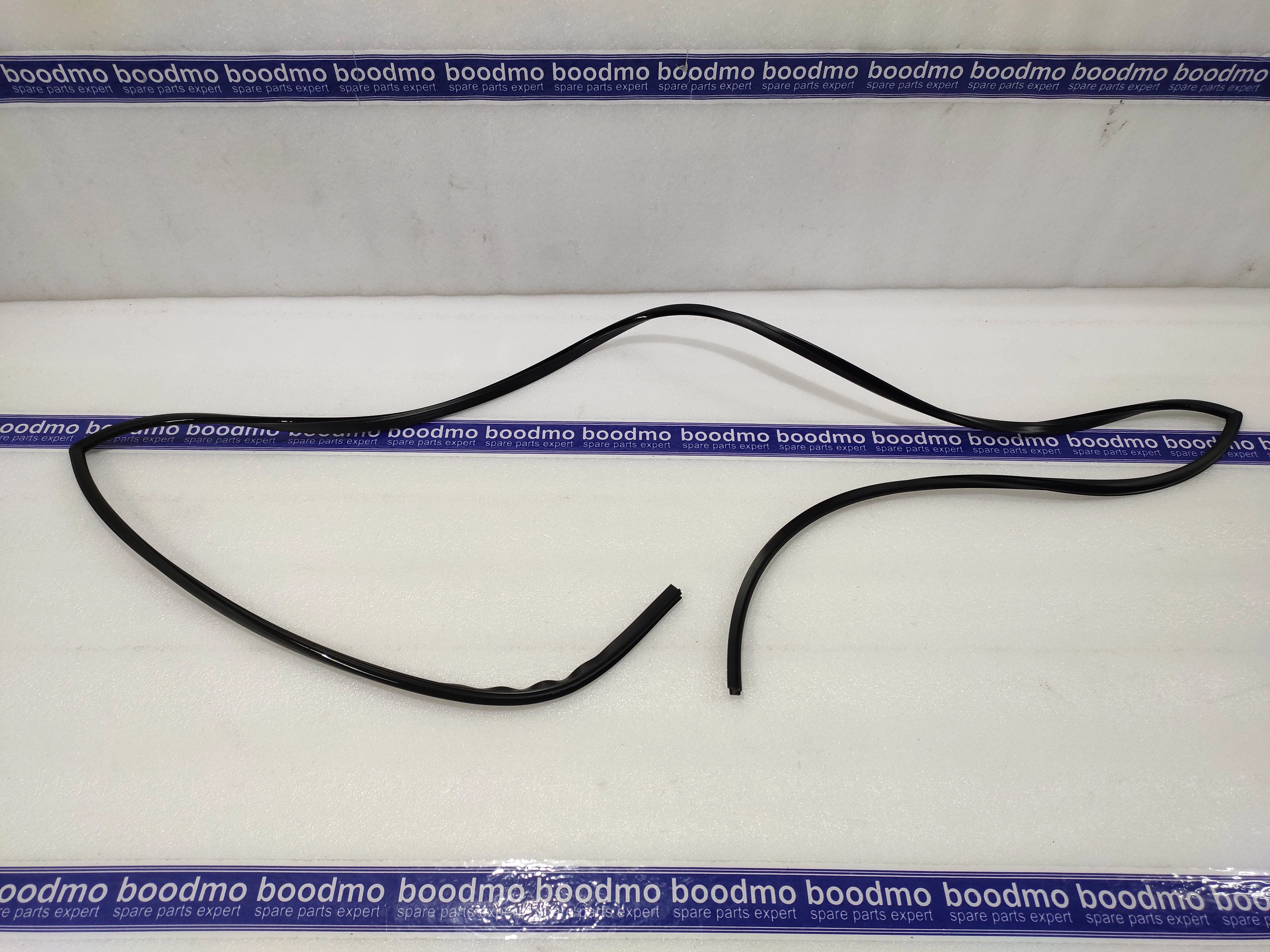 みみ MOLDING, WINDSHIELD: MARUTI SUZUKI 84611M55R00 -compatibility