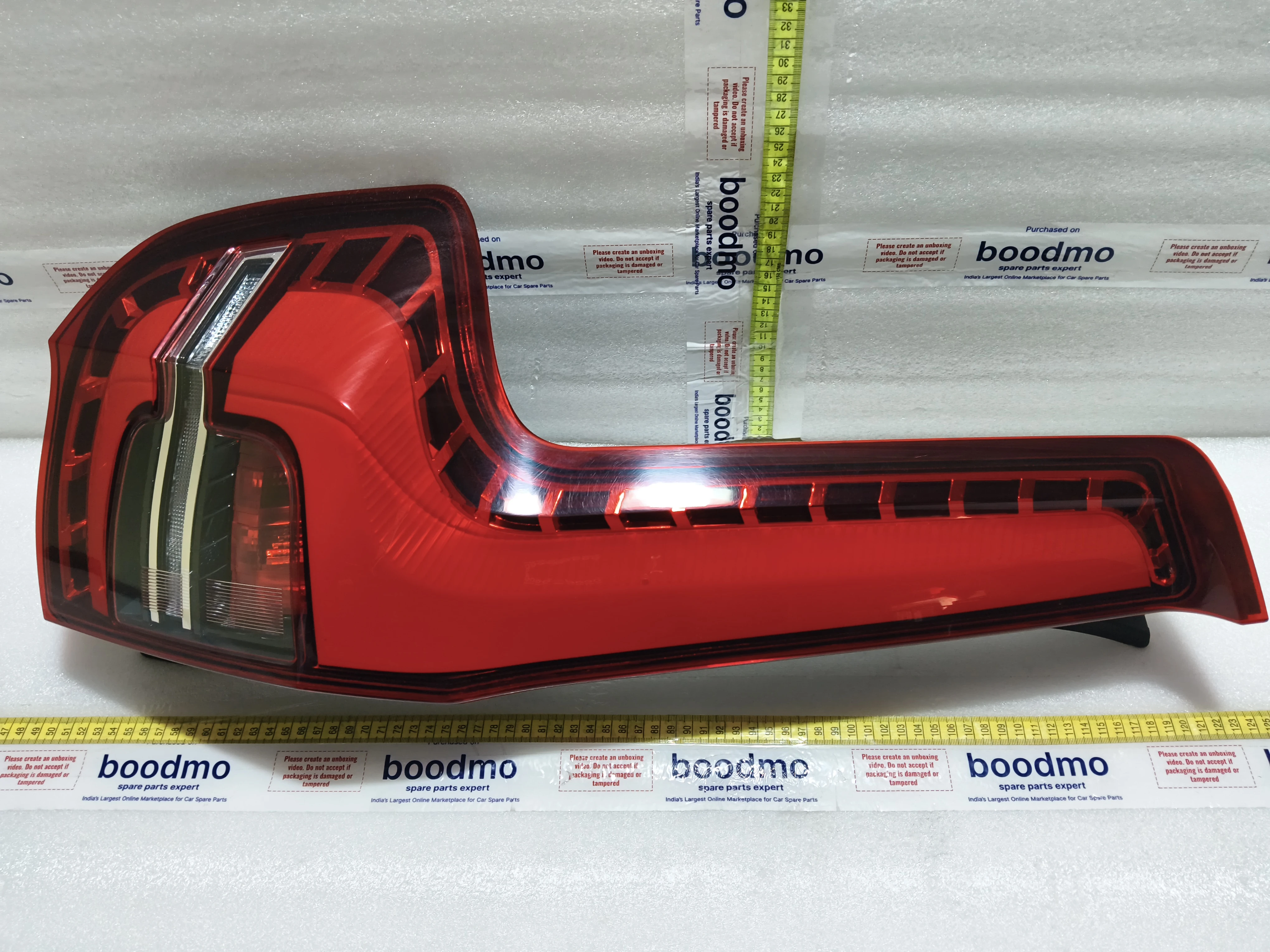 TAIL LAMP ASSY LH: MAHINDRA 1703AZ100011N -compatibility, features