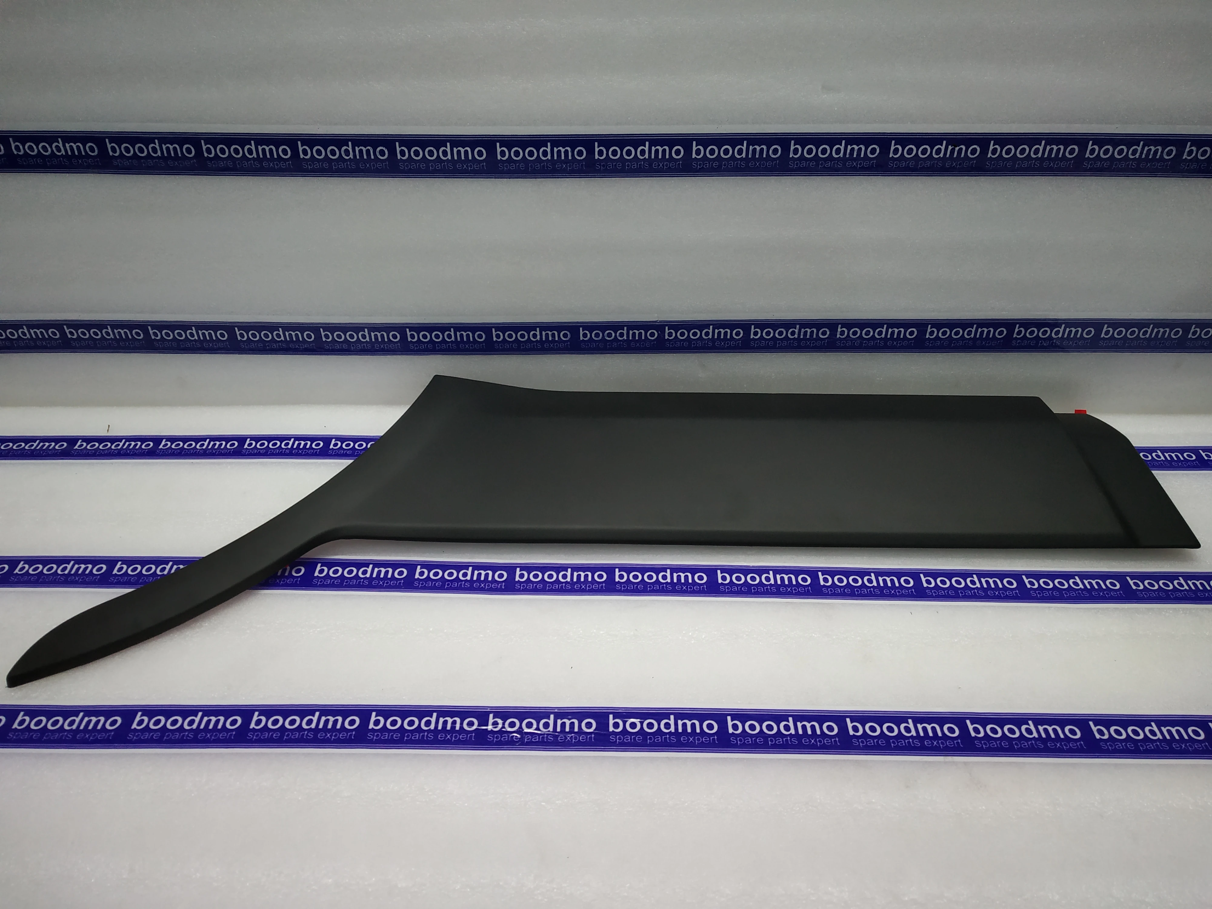 CLADDING ASSY DR REAR LH: MAHINDRA 0108EAP01710N -compatibility
