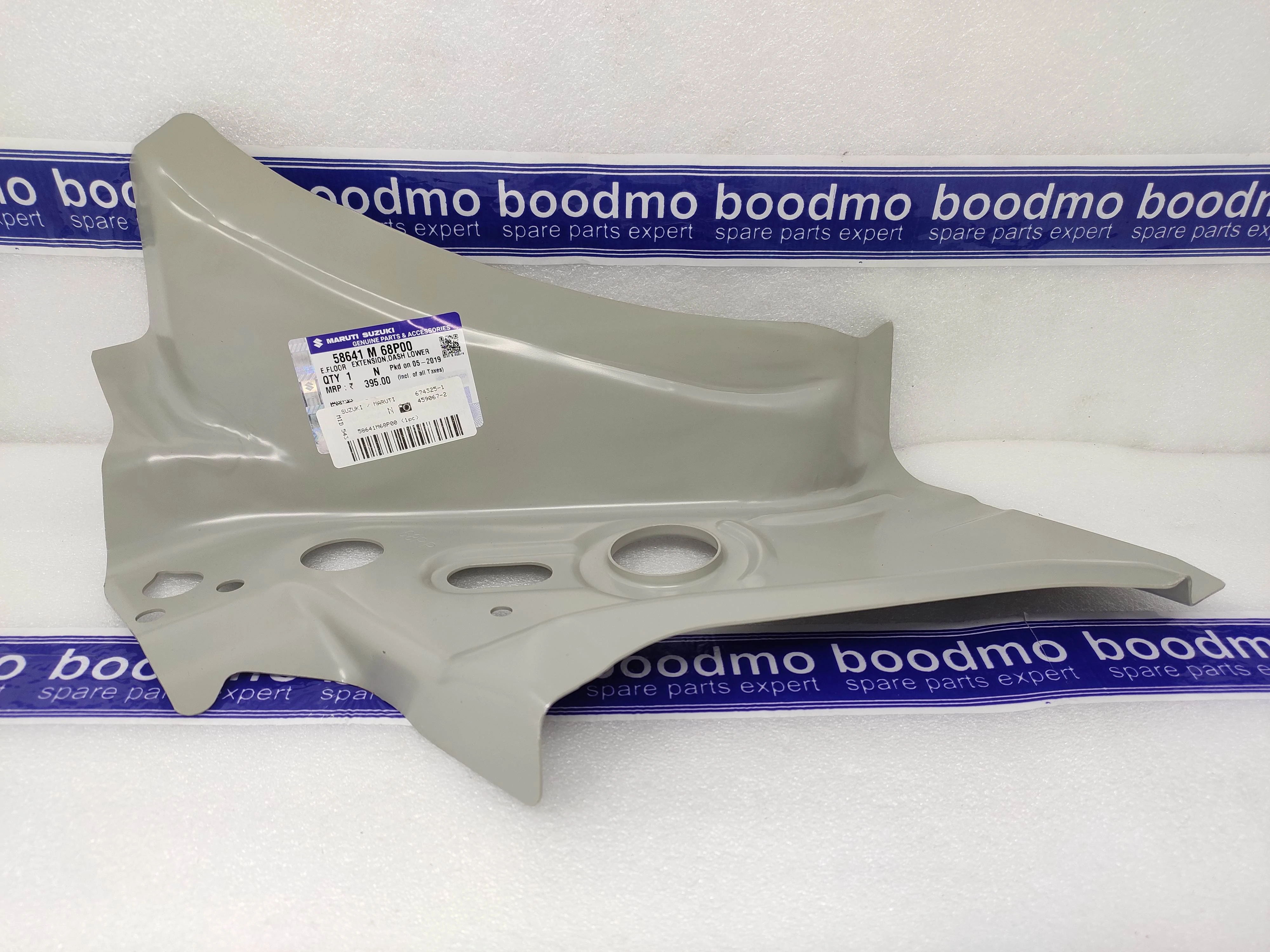 EXTENSION, DASH LOWER OUTER RH: MARUTI SUZUKI 58641M68P00
