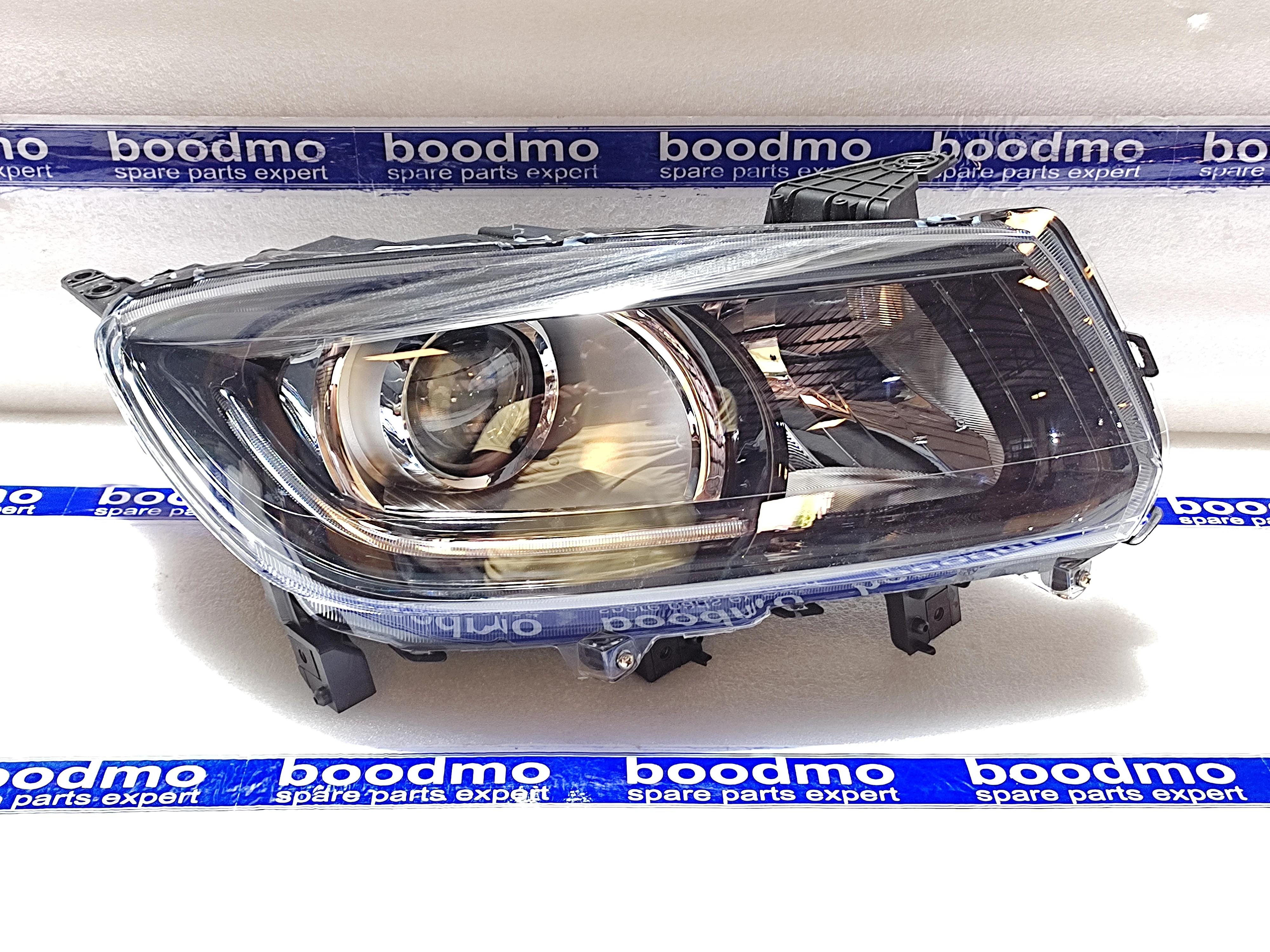 UNIT HEADLAMP RH: MARUTI SUZUKI 35121M82P13 -compatibility