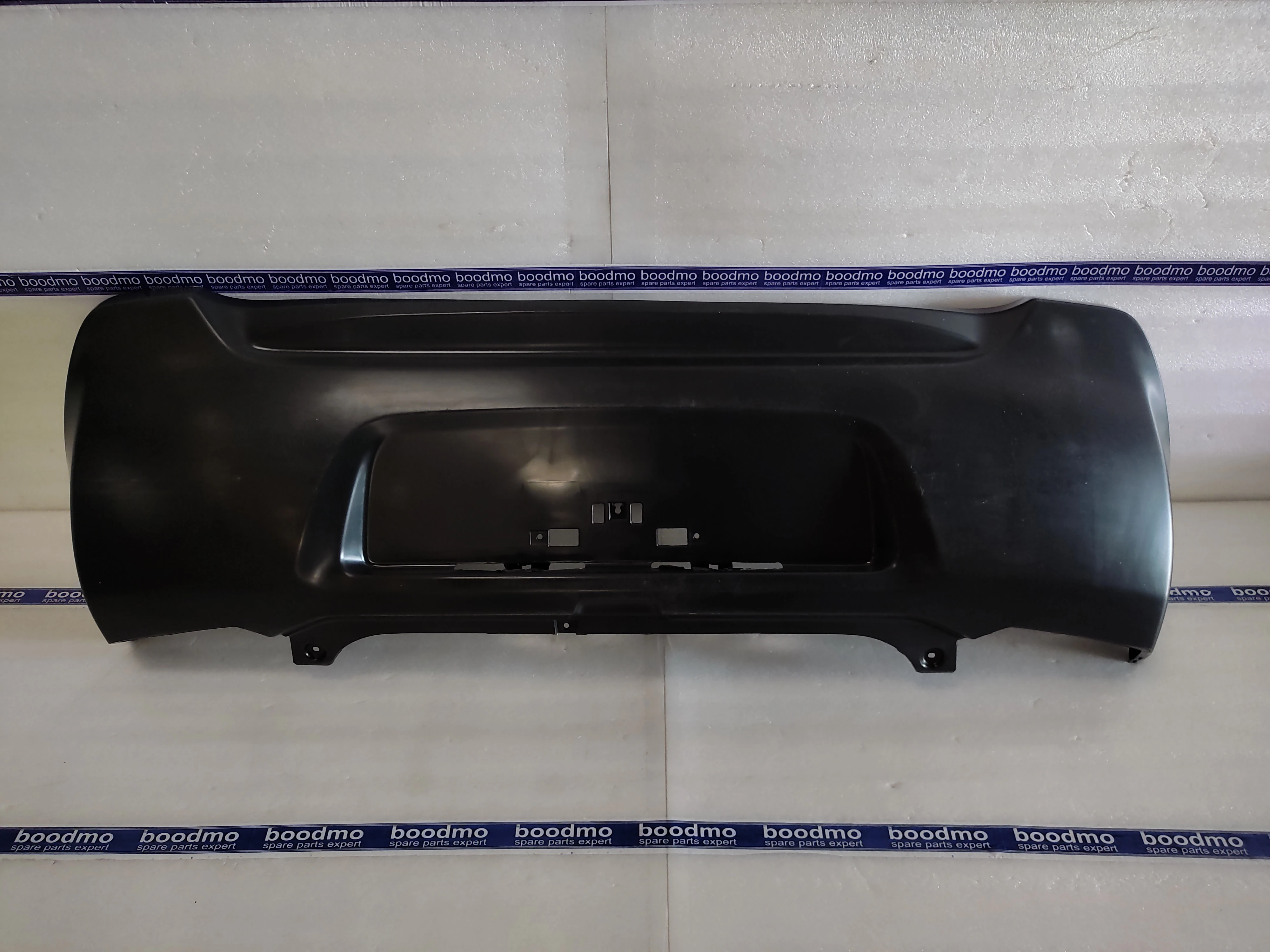 YC5 (S) - REAR BUMPER: MARUTI SUZUKI 71811M68K00 -compatibility