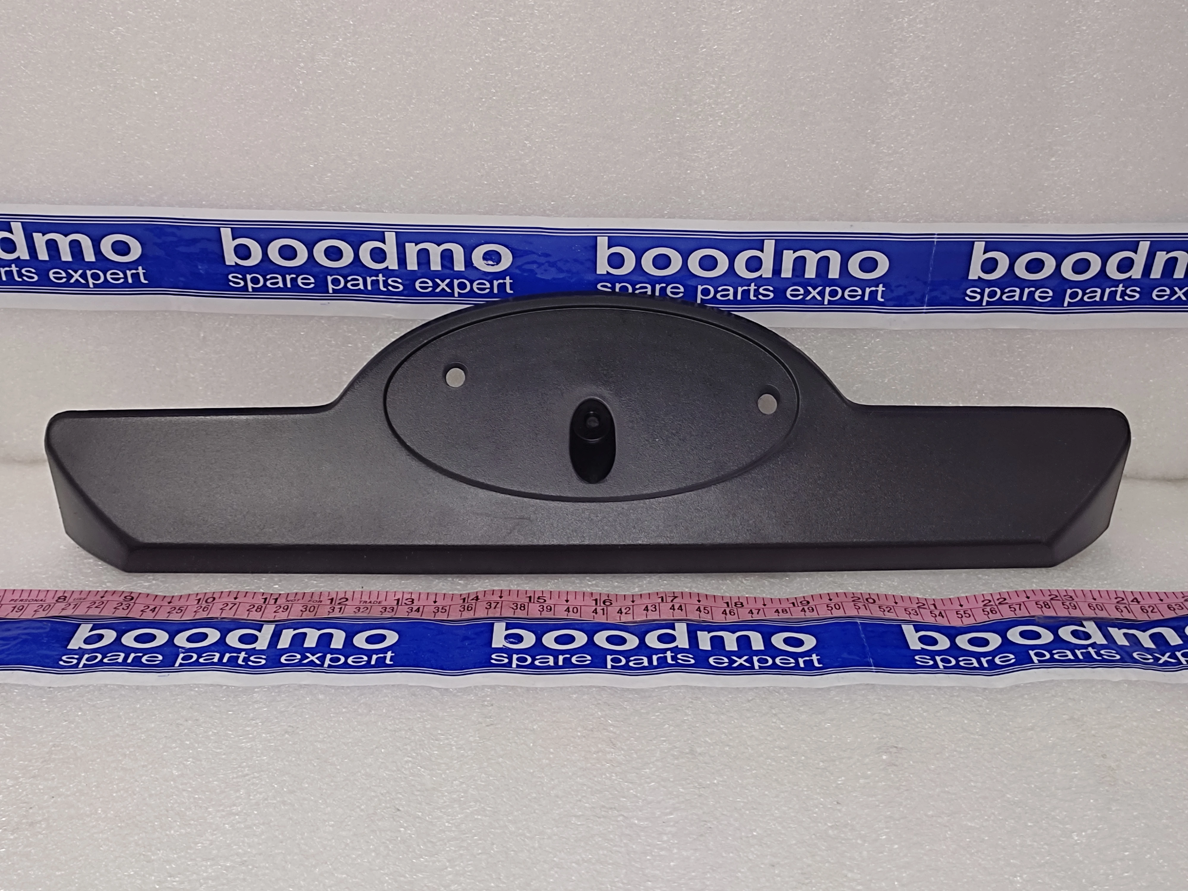 TAIL GATE NPL BEZEL: MAHINDRA 0108GAW00110N -compatibility