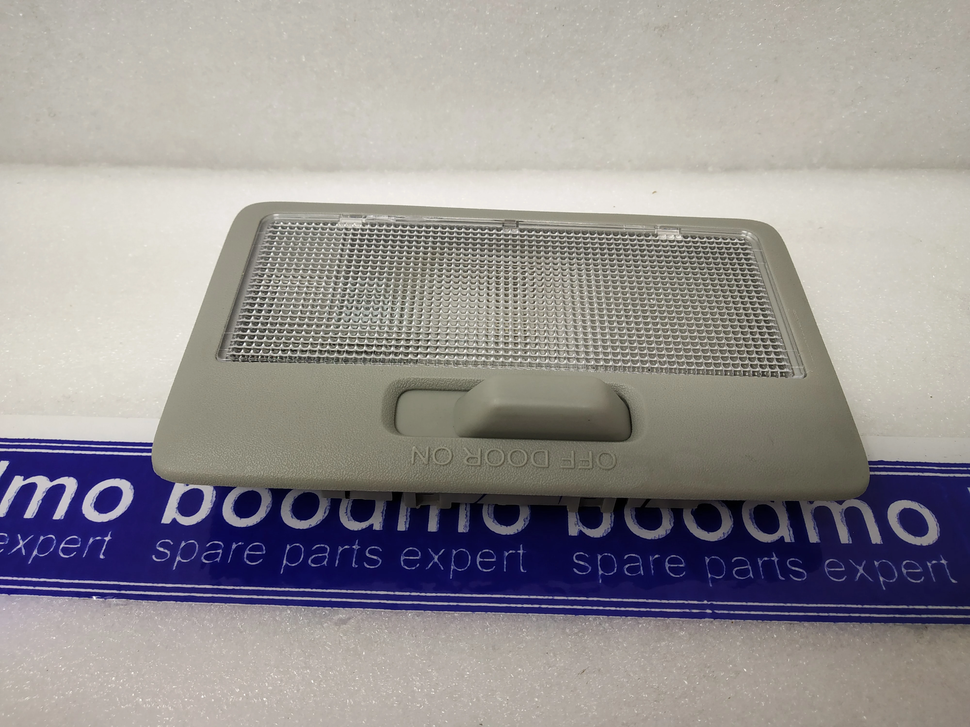 LAMP ASSY, ROOM (GRAY): MARUTI SUZUKI 36210M55K00-6GS