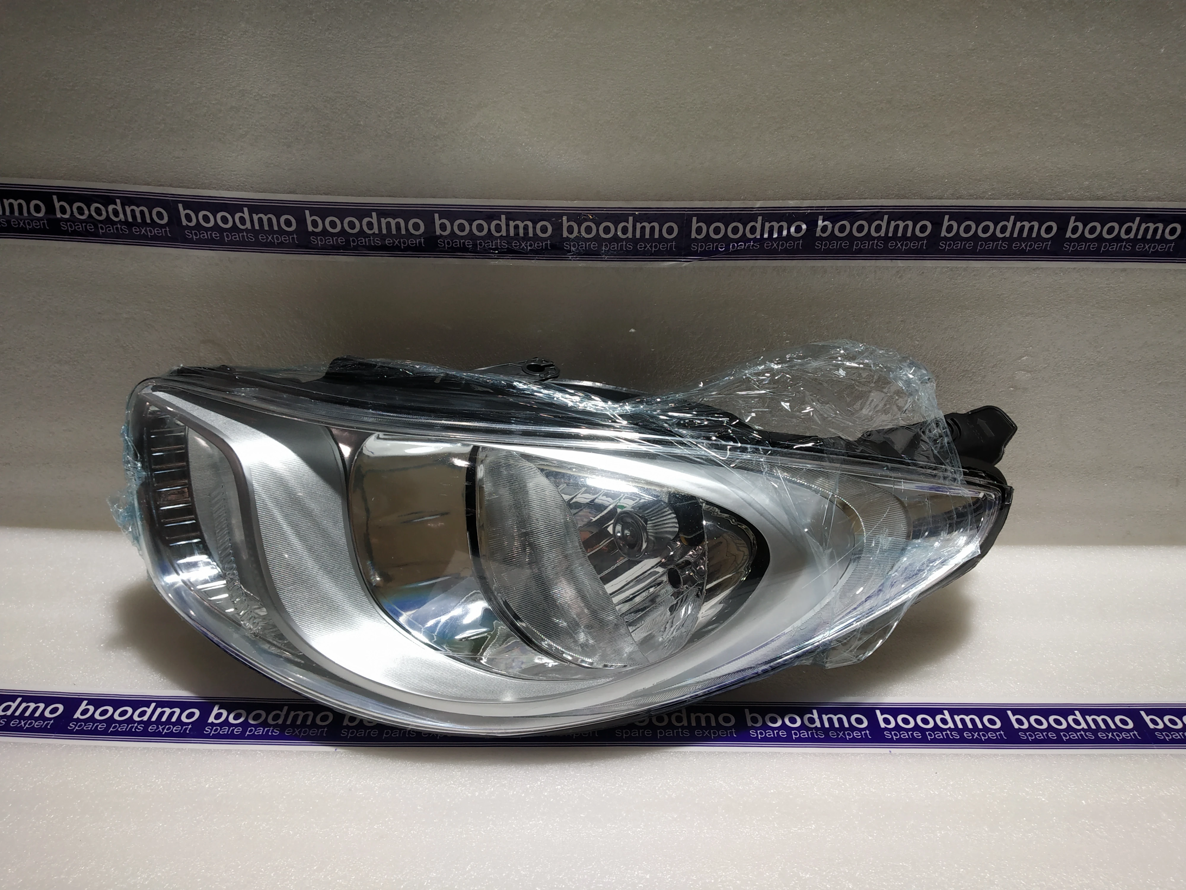 I10 headlight online cover