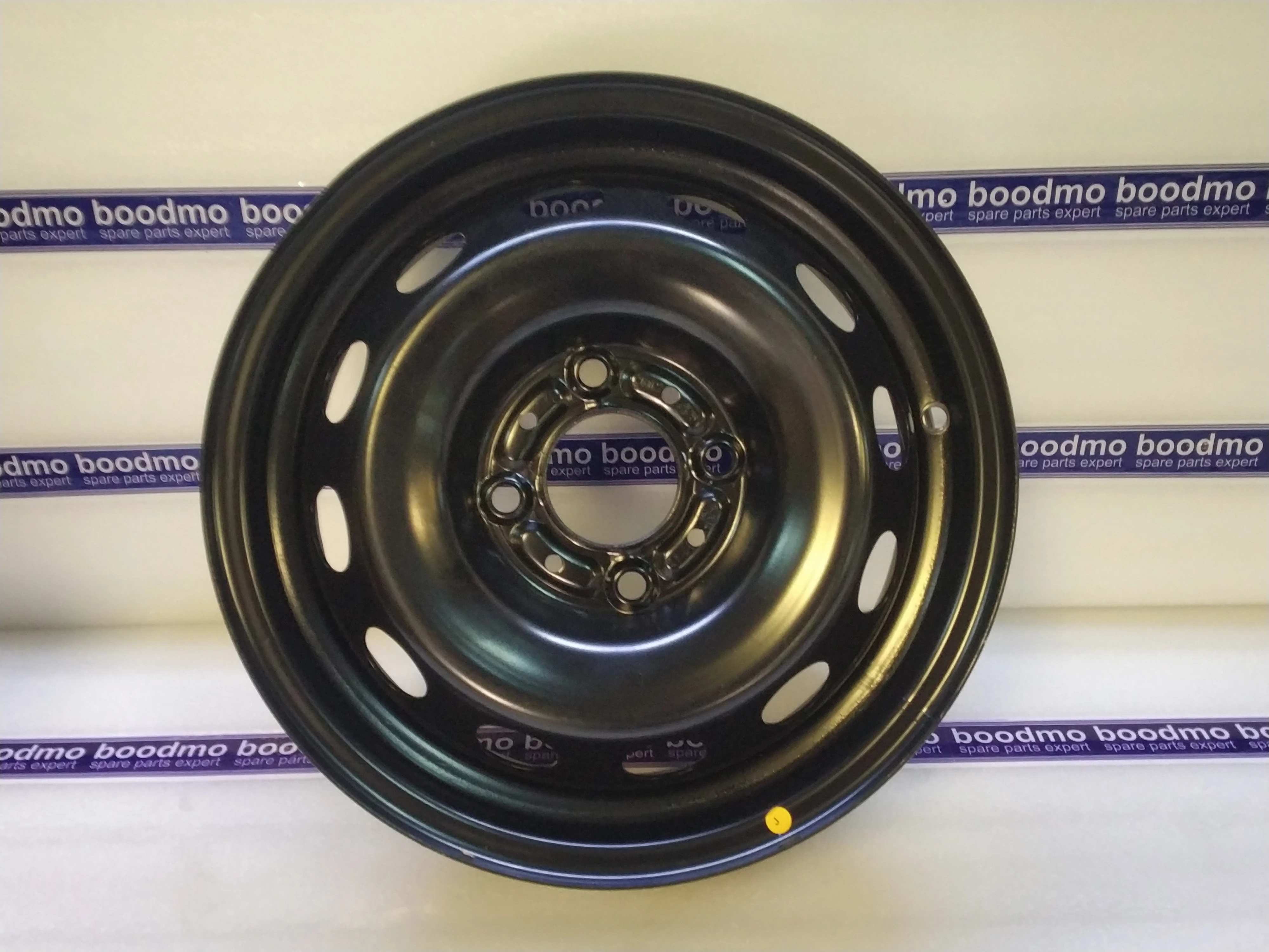 ASSY WHEEL RIM 5J X 14 WIL: TATA G277940100111 -compatibility