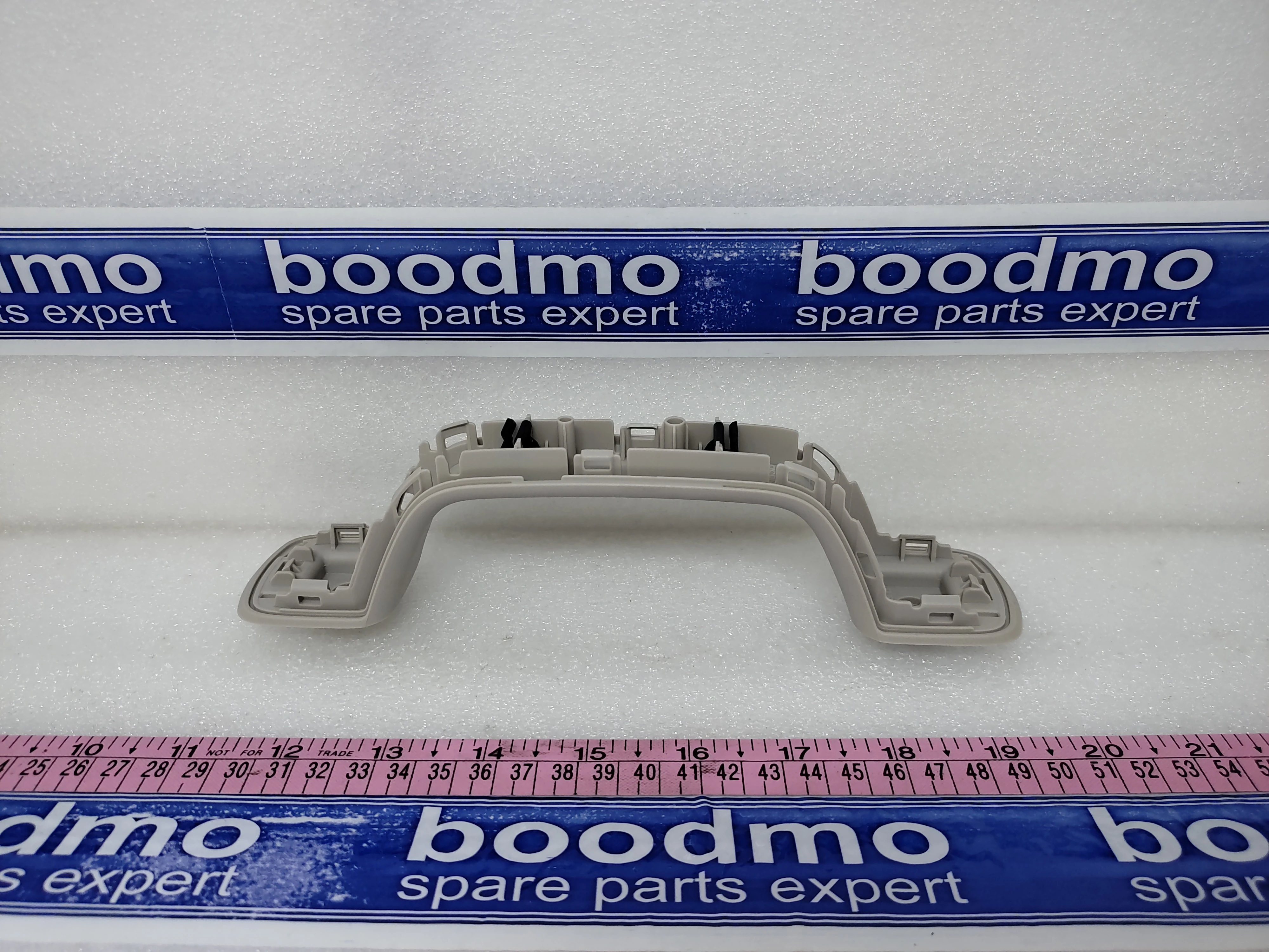 ENTRY ASSIST HANDLE INNER ASSY: MAHINDRA 2303AZ102990N