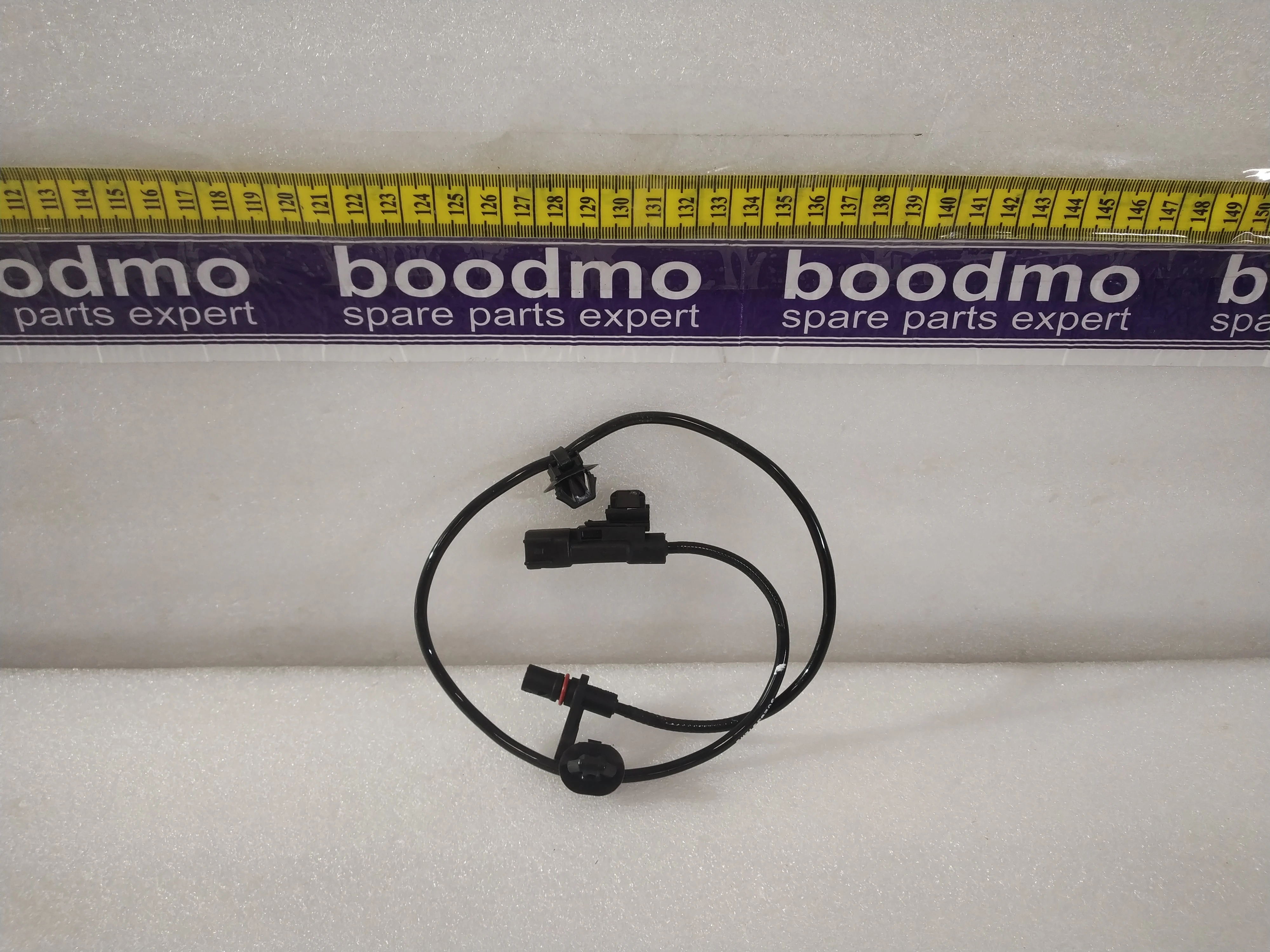 WHEEL SPEED SENSOR ASSY REAR: MAHINDRA 0609AAA00611N