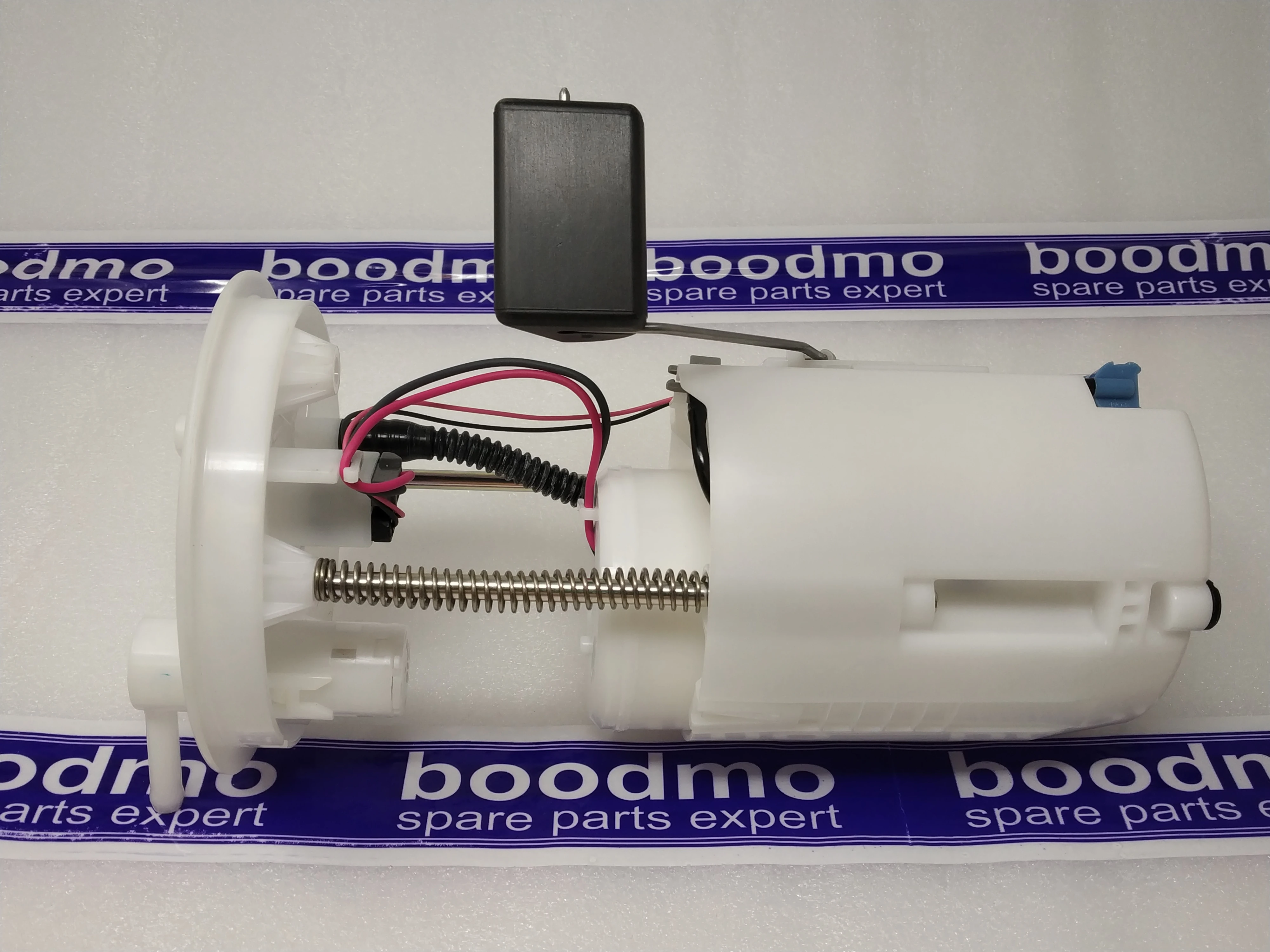 INTANK PUMP ASSY WITH ROV: TATA 542447100137 -compatibility