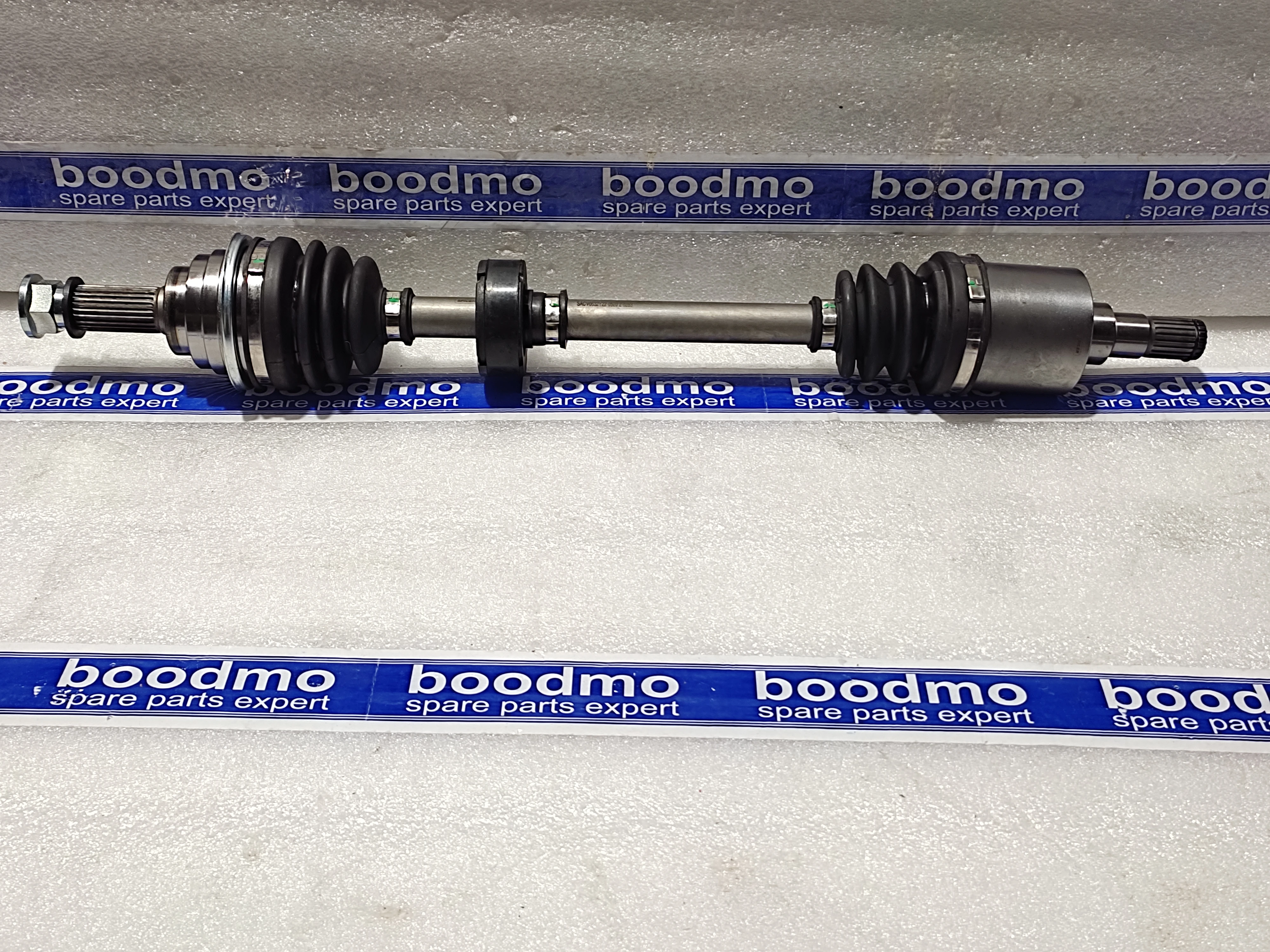 Drive Shaft Left: Spicer SACV0632Y22 -compatibility, features