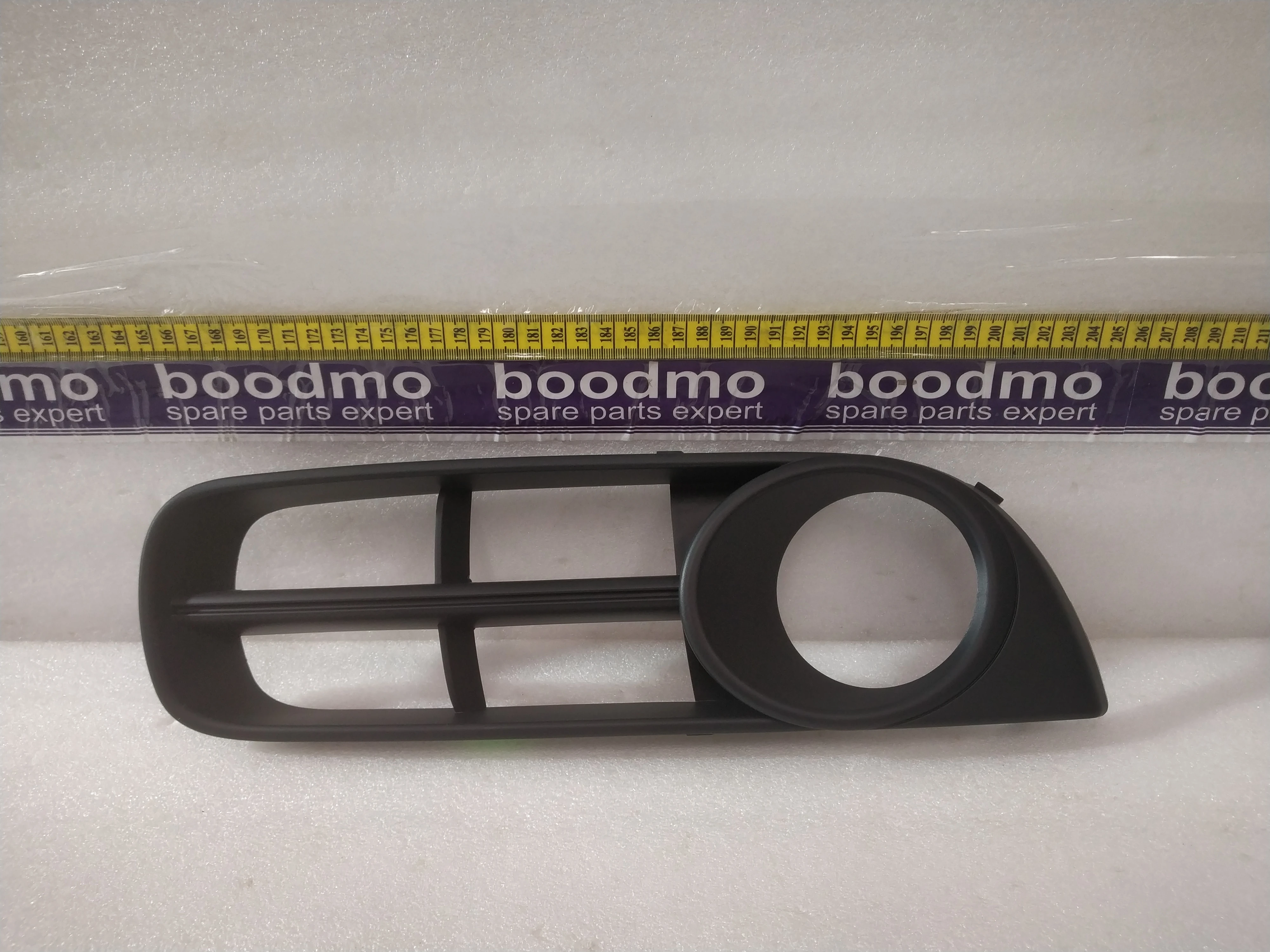 cover forfog lamp: VAG (VW, AUDI, SKODA) 5J0853666 9B9