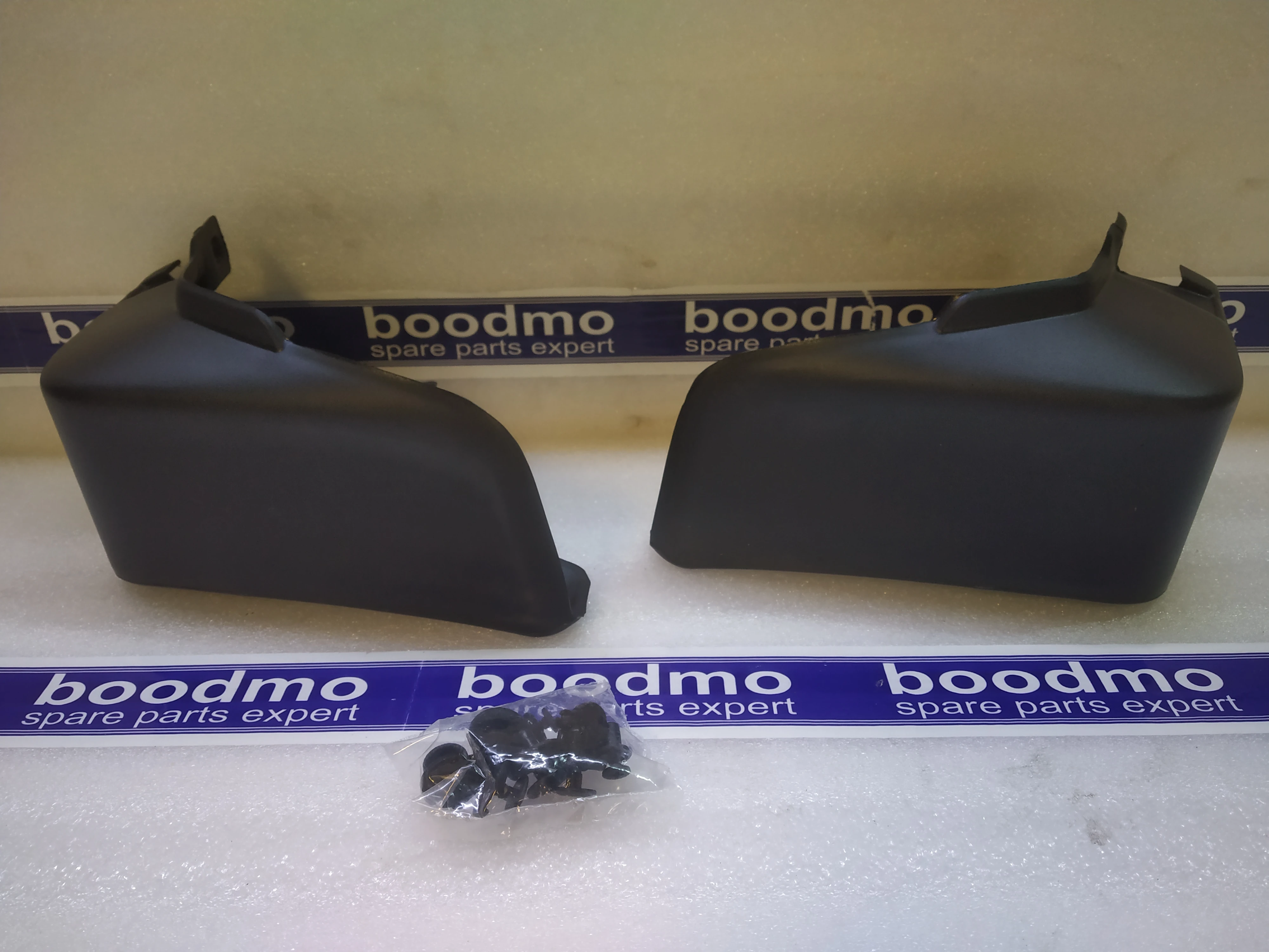 Alto 800 store mudguard