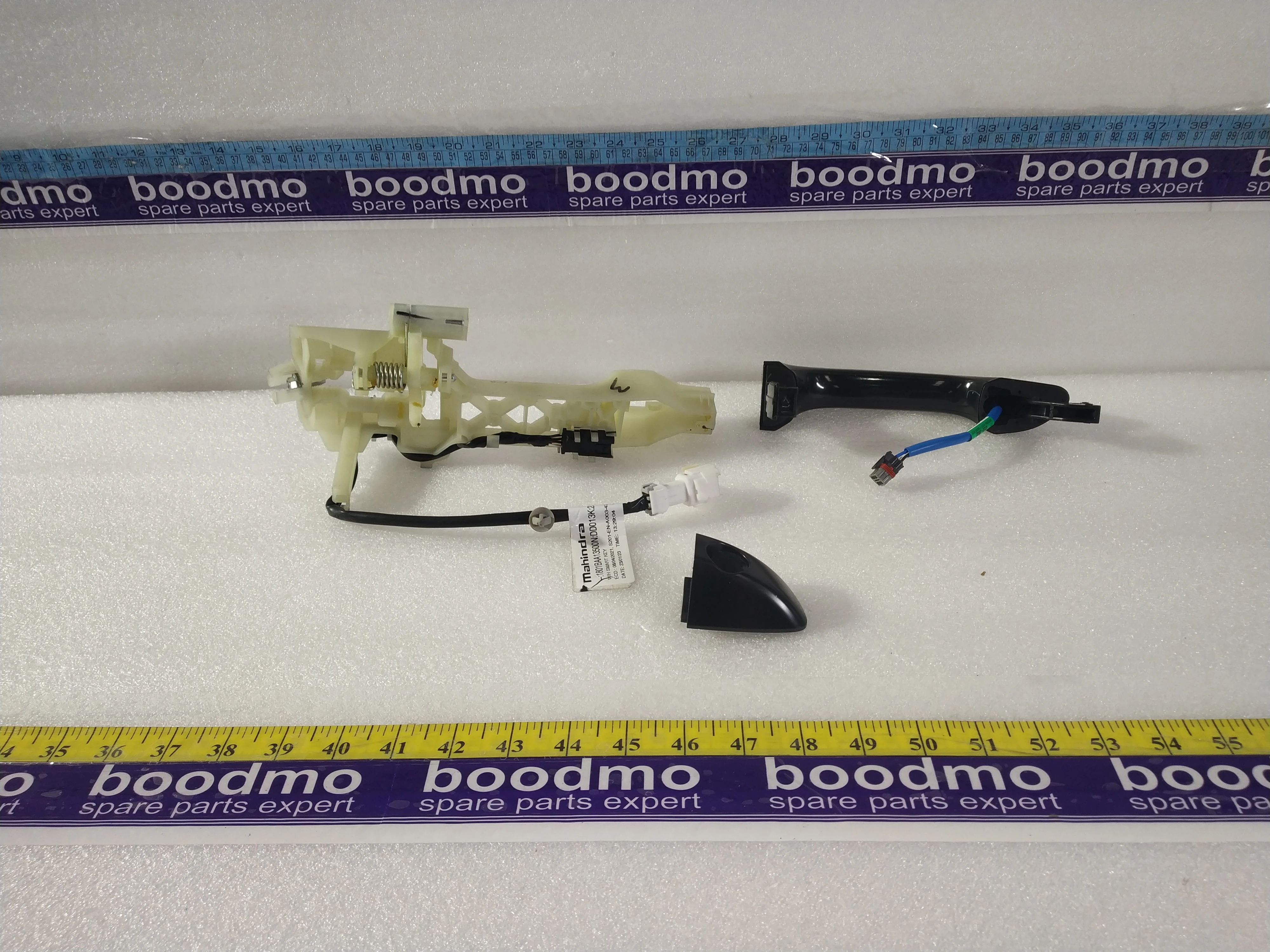 KIT HANDLE DOOR FRT RH HIGH: MAHINDRA 0114DS20008KT -compatibility