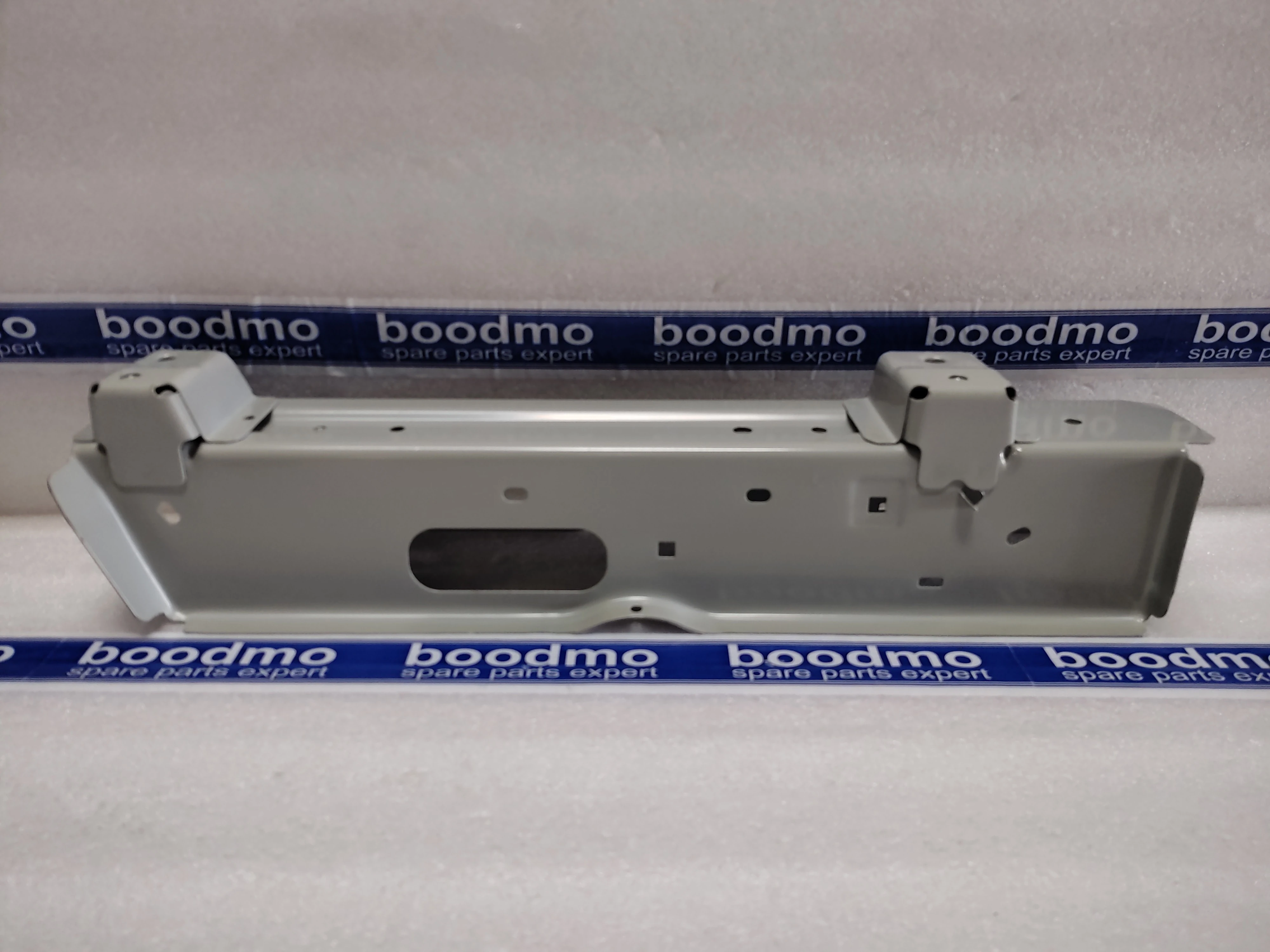 CROSSMEMBER FLR PAN UPR LH: MARUTI SUZUKI 61180M83K00