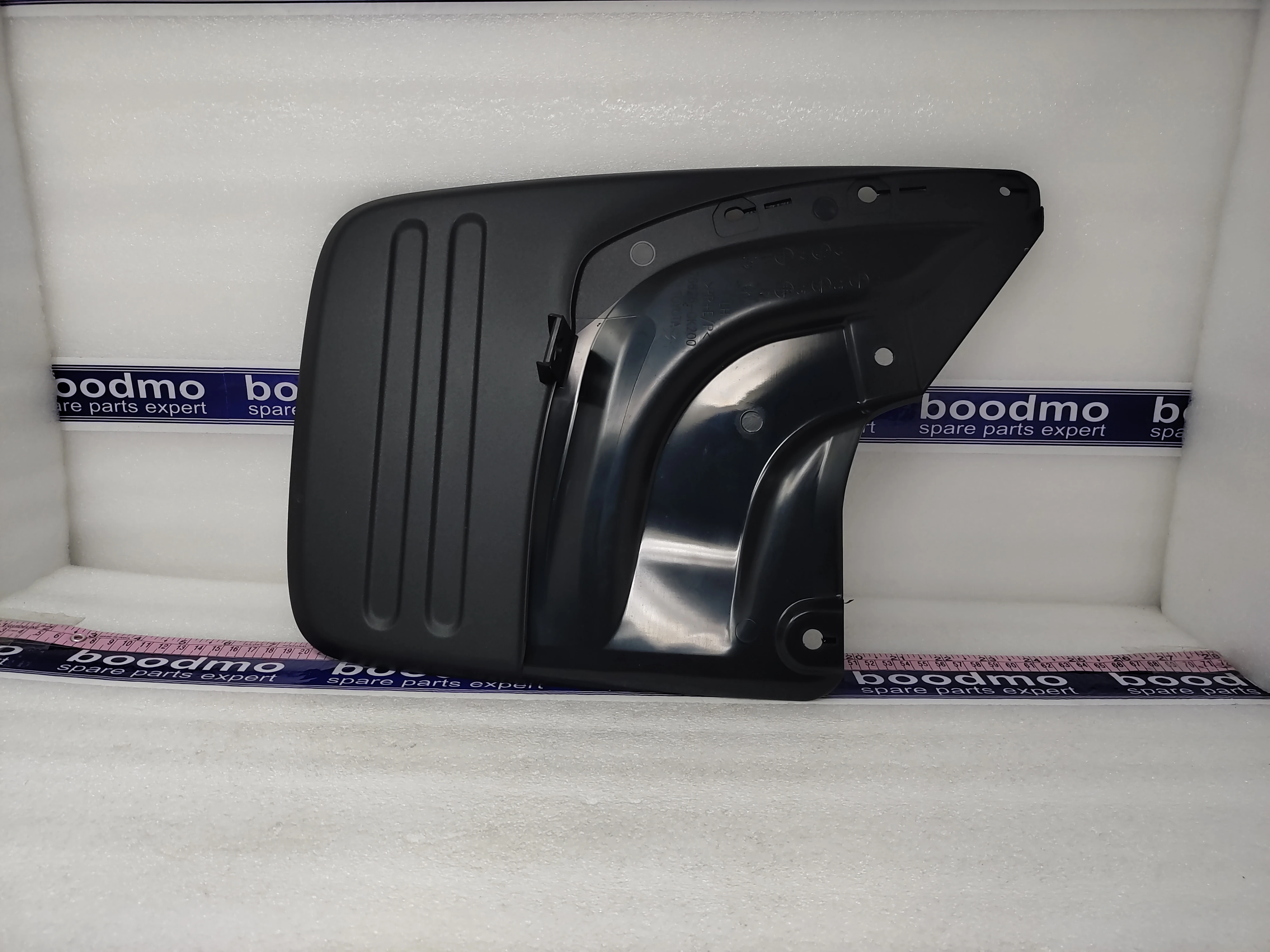 MUDGUARD, QUARTER PANEL, REAR LH: Toyota / Lexus 76626-0K200