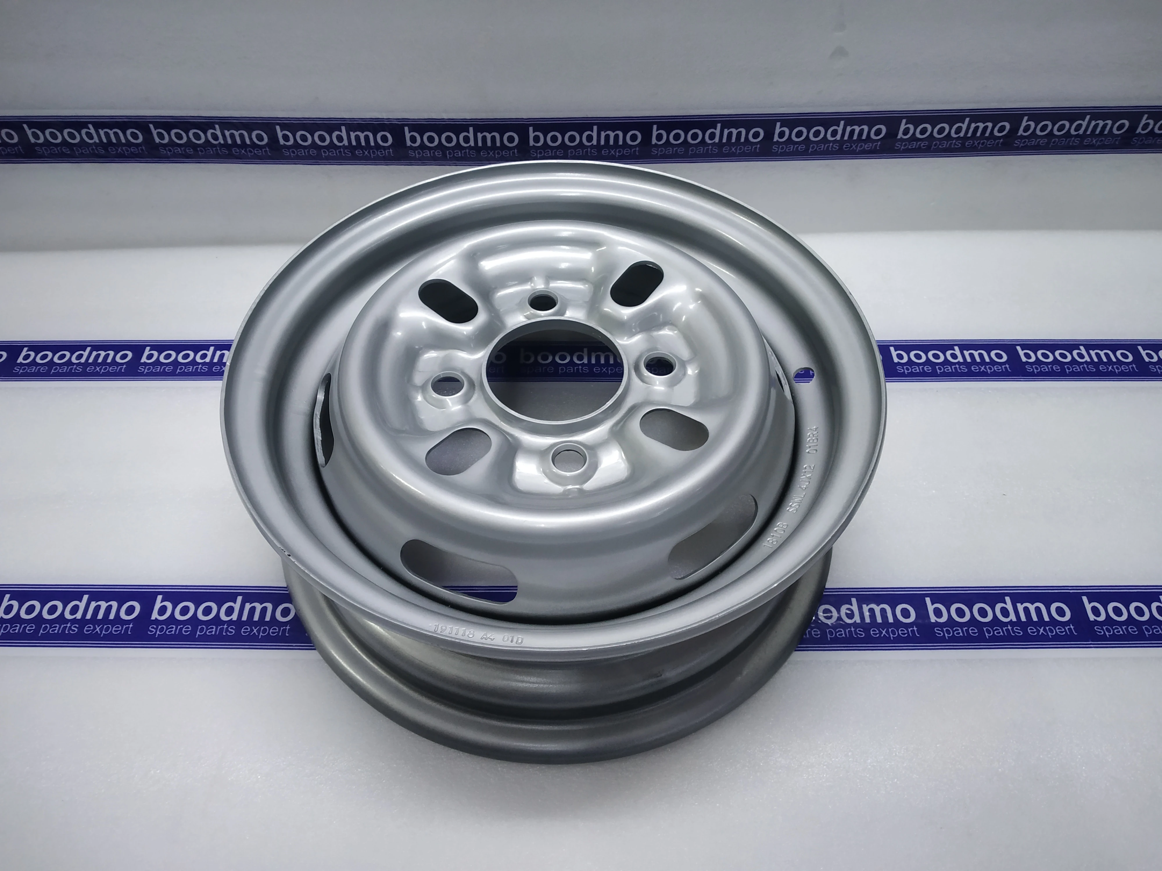 Maruti 800 on sale wheel rim