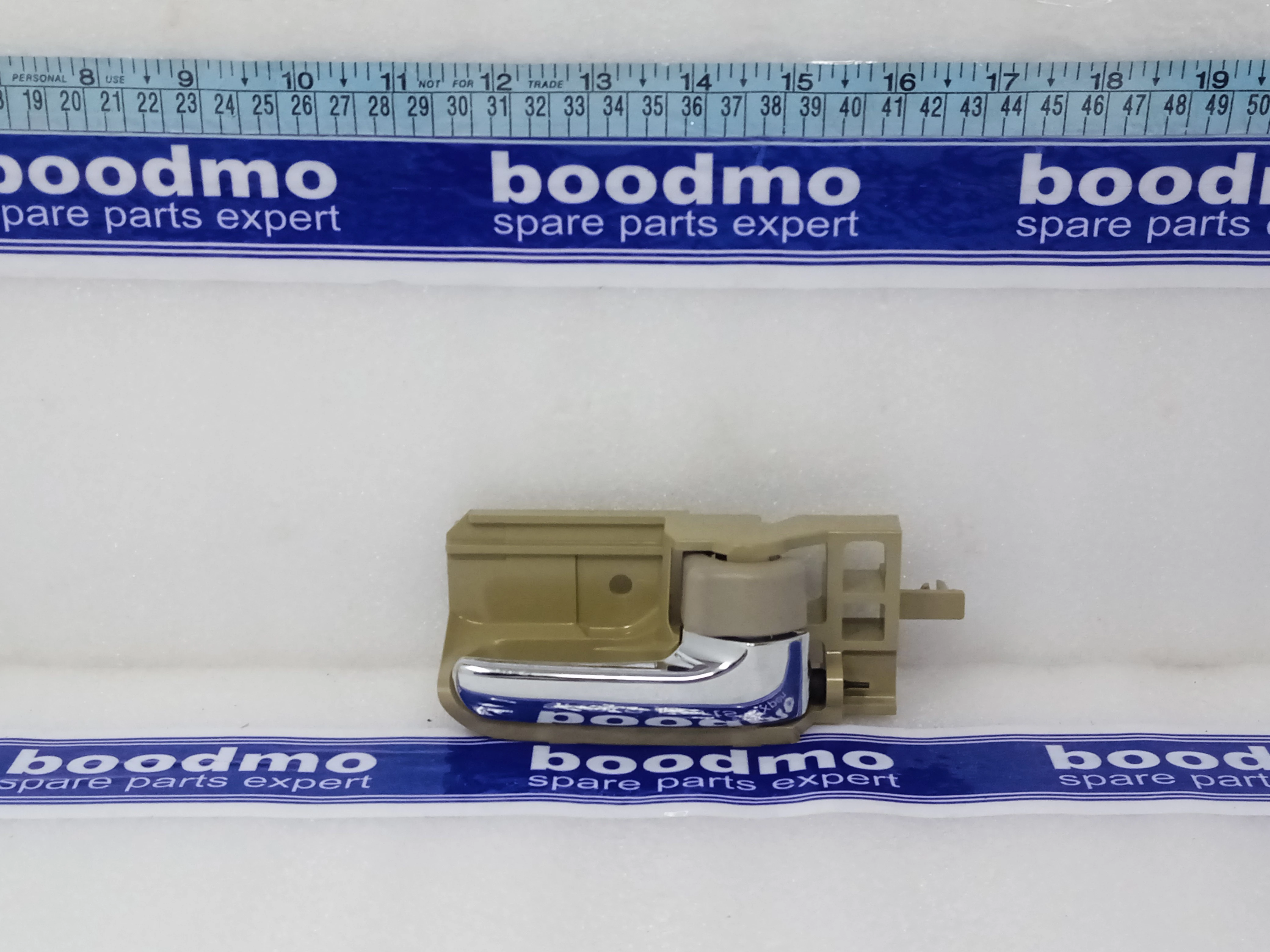 KT0202　804040 HANDLE SUB-ASSY, FRONT DOOR INSIDE, RH: Toyota / Lexus 69205-0K040
